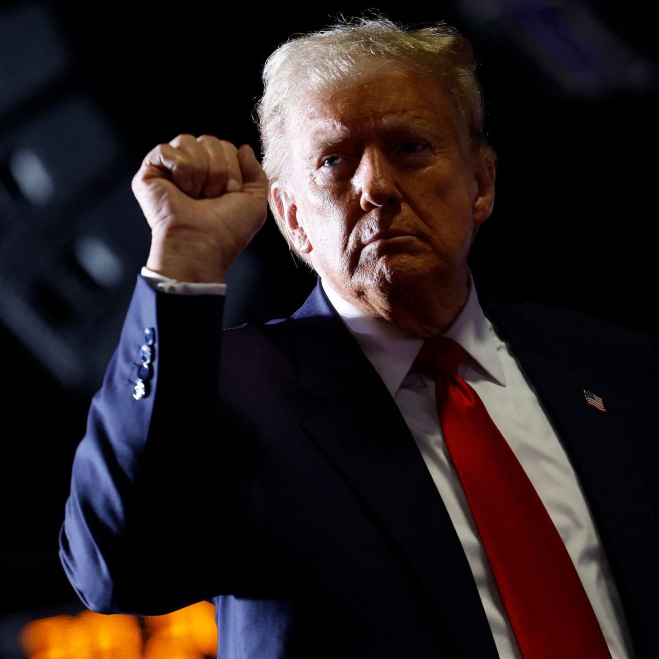 "Wissen Sie, Hitler hat auch einige gute Dinge getan", und ähnliche Aussagen, soll Trump laut seinem Ex-Stabschef getätigt haben.