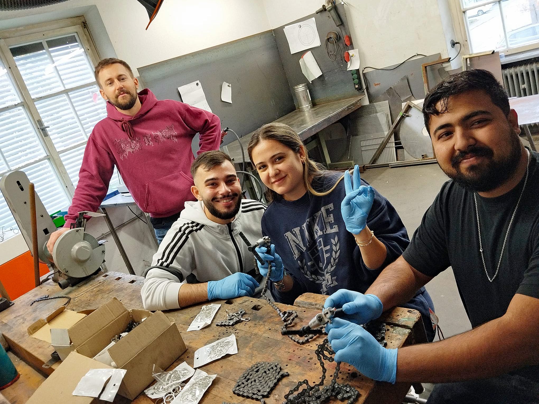 Die Gäste aus Deutschland durften in den verschiedenen Werkstätten von Job Ahoi schnuppern. Die Gäste aus Deutschland durften in den verschiedenen Werkstätten von Job Ahoi schnuppern.