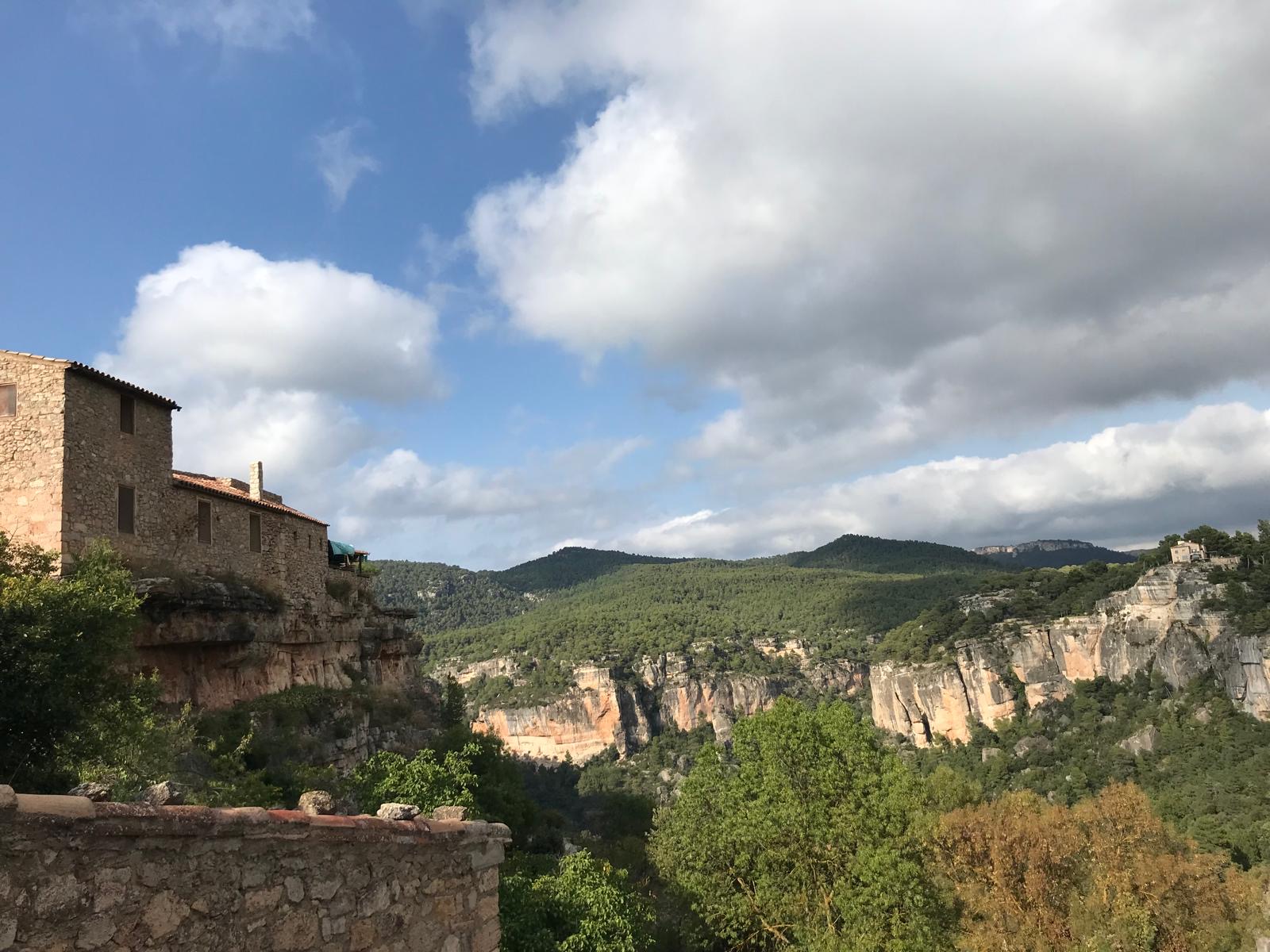 Die Felslandschaft macht Siurana zu einem Anziehungspunkt für Kletterer. Hier gibt es einige der schwersten Kletterrouten der Welt, unter anderem "Golpe de Estado" und "La Rambla".