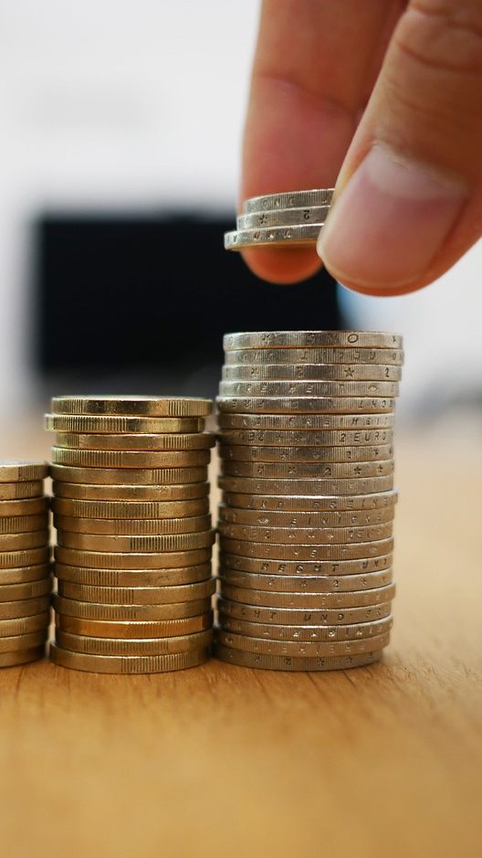 Die AK Wien gibt Tipps wie man mehr aus dem Ersparten rausholt.