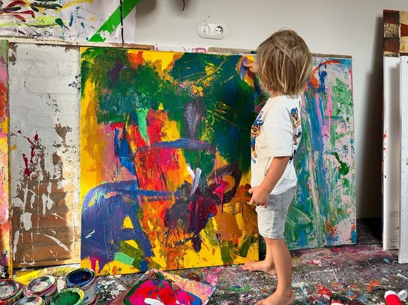 Der "Mini-Picasso" verkauft seine Gemälde bereits für mehrere hunderttausend Euro.