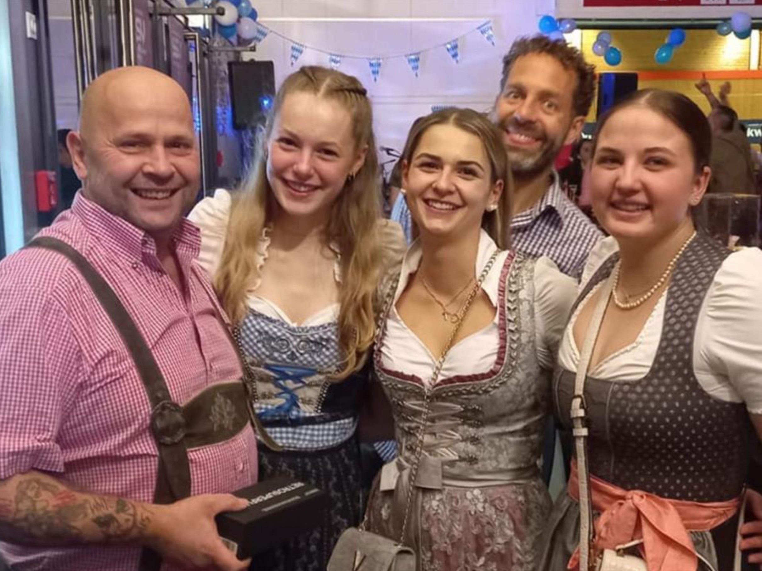 Nach dem Spiel gegen Tulln wechseln die SSV-Girls ihr Dress gegen ein Dirndl.