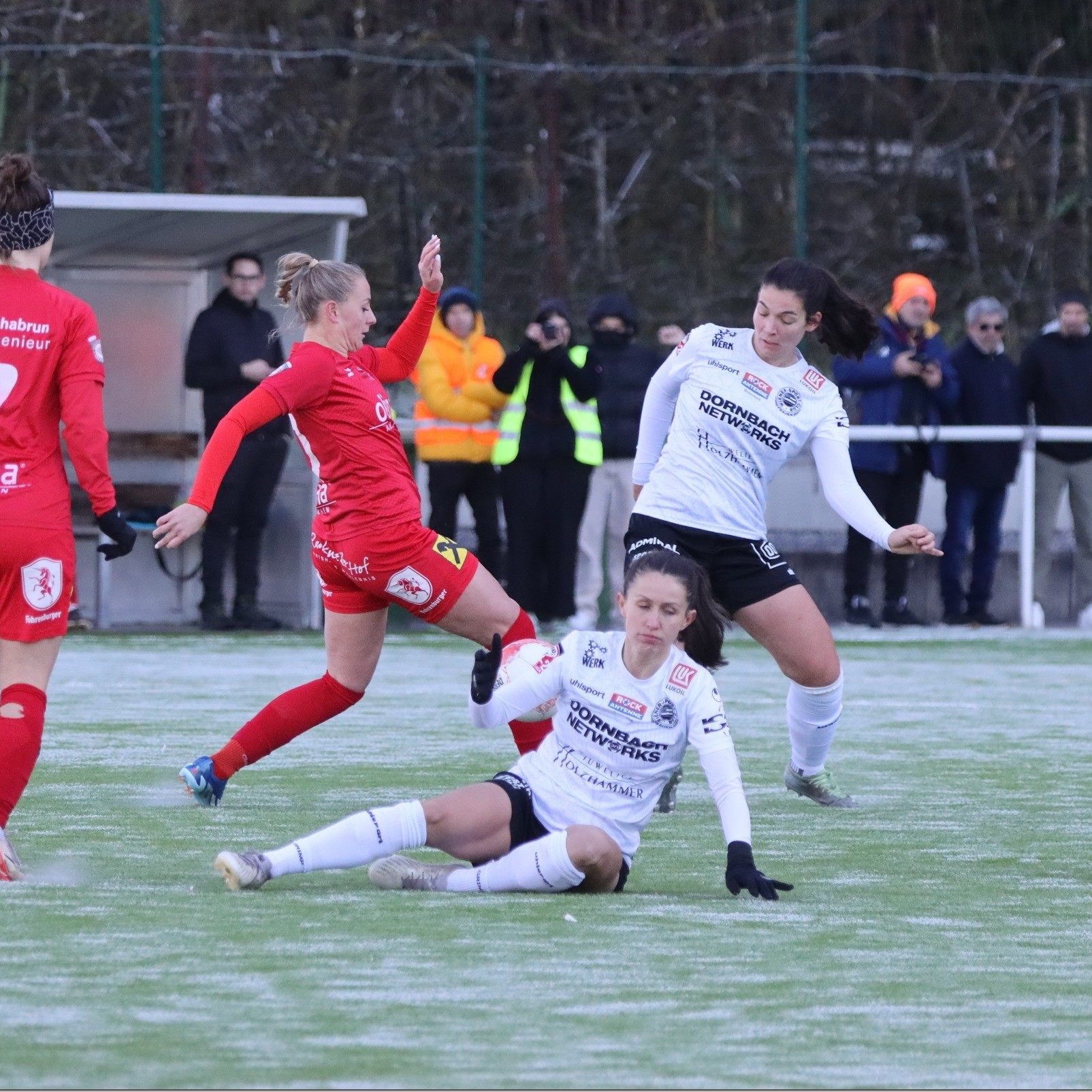 RW Rankweil Frauen mit Spielerin Tamara Saric im Bild verlieren gegen Wr. Sportclub mit 0:1.