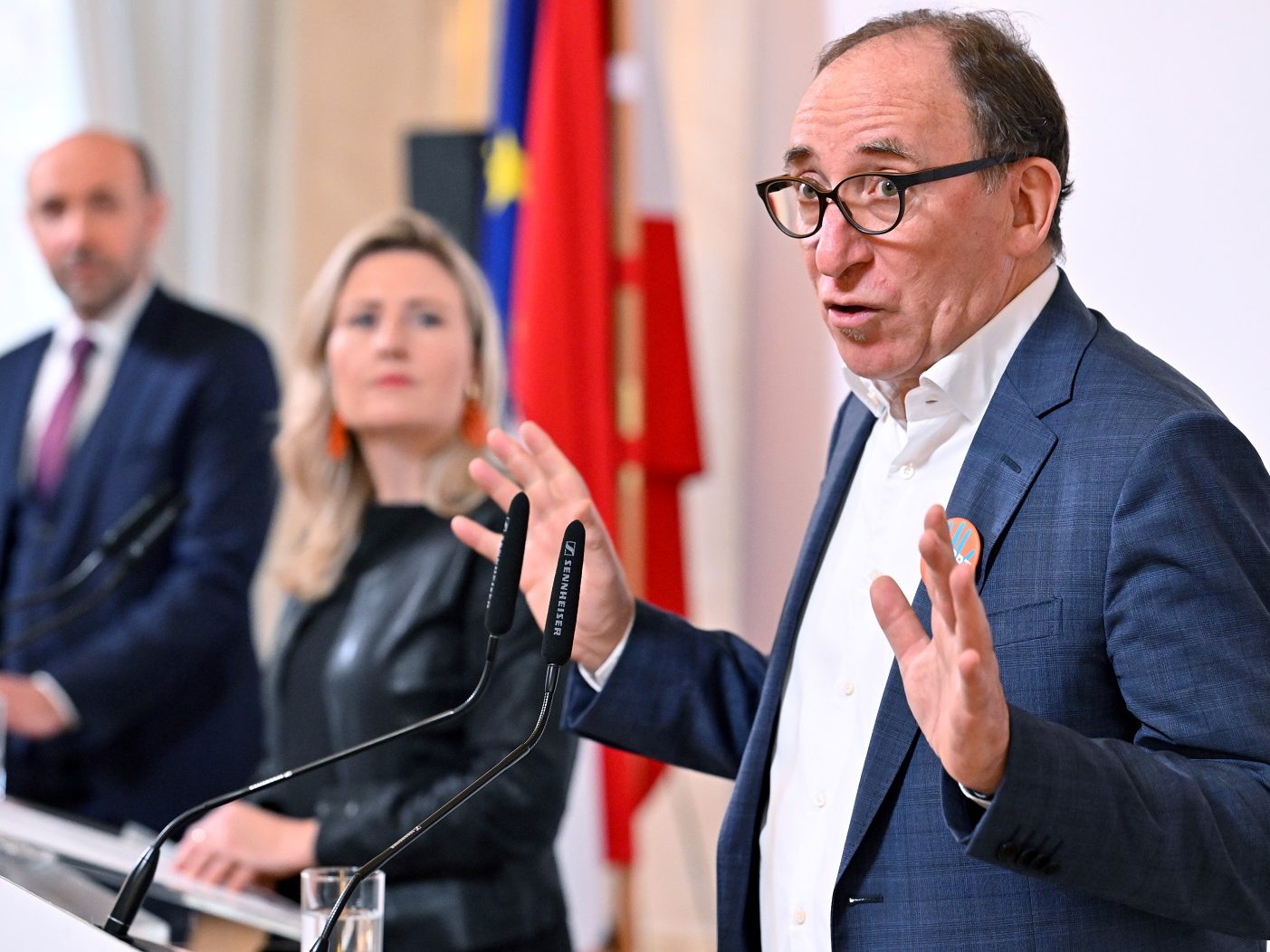 Gewaltschutz: Rauch und Raab blickten zurück. Gewaltschutz: Rauch und Raab blickten zurück.