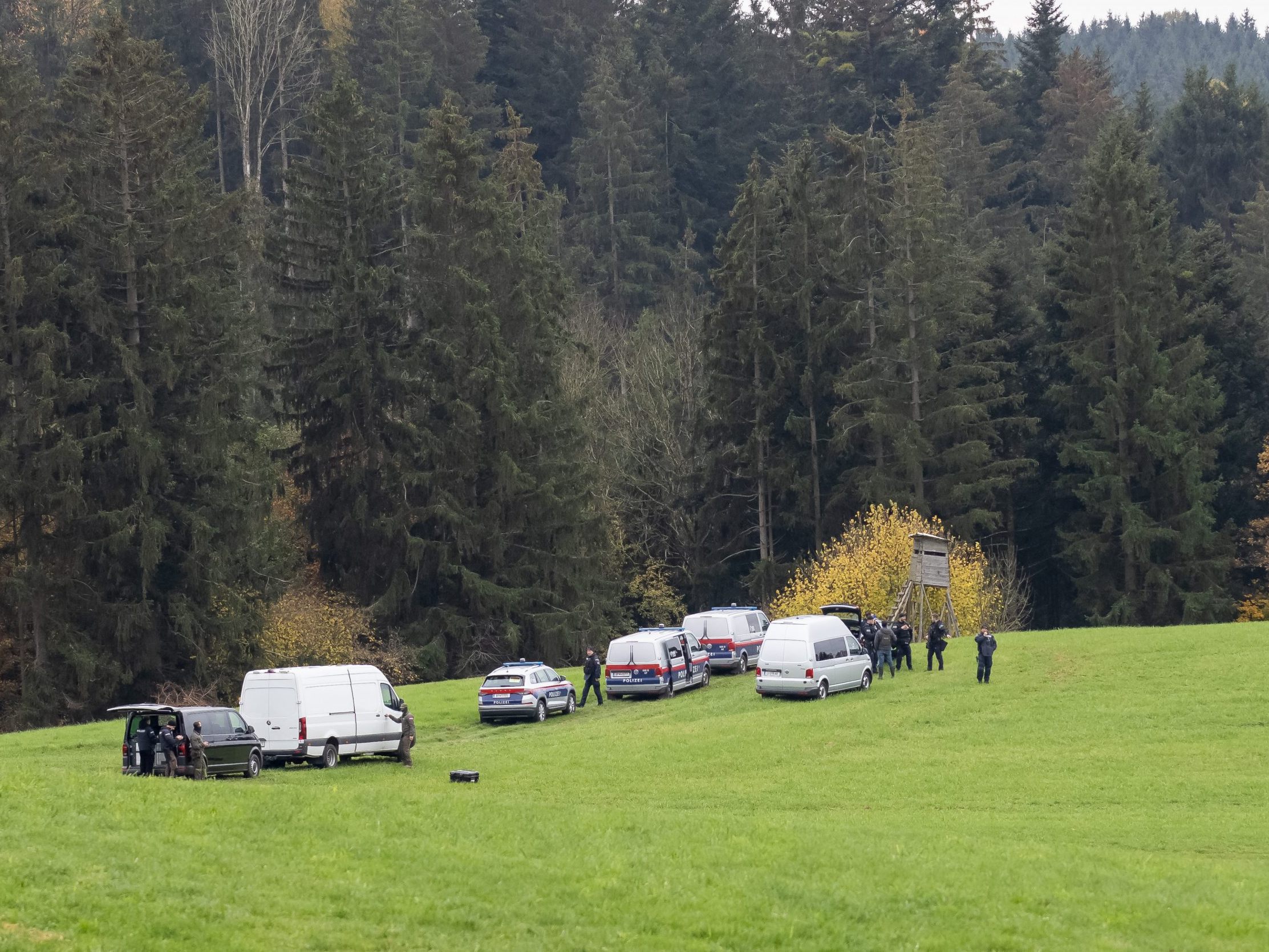 Das erste Opfer wird nun begraben. Das erste Opfer wird nun begraben.