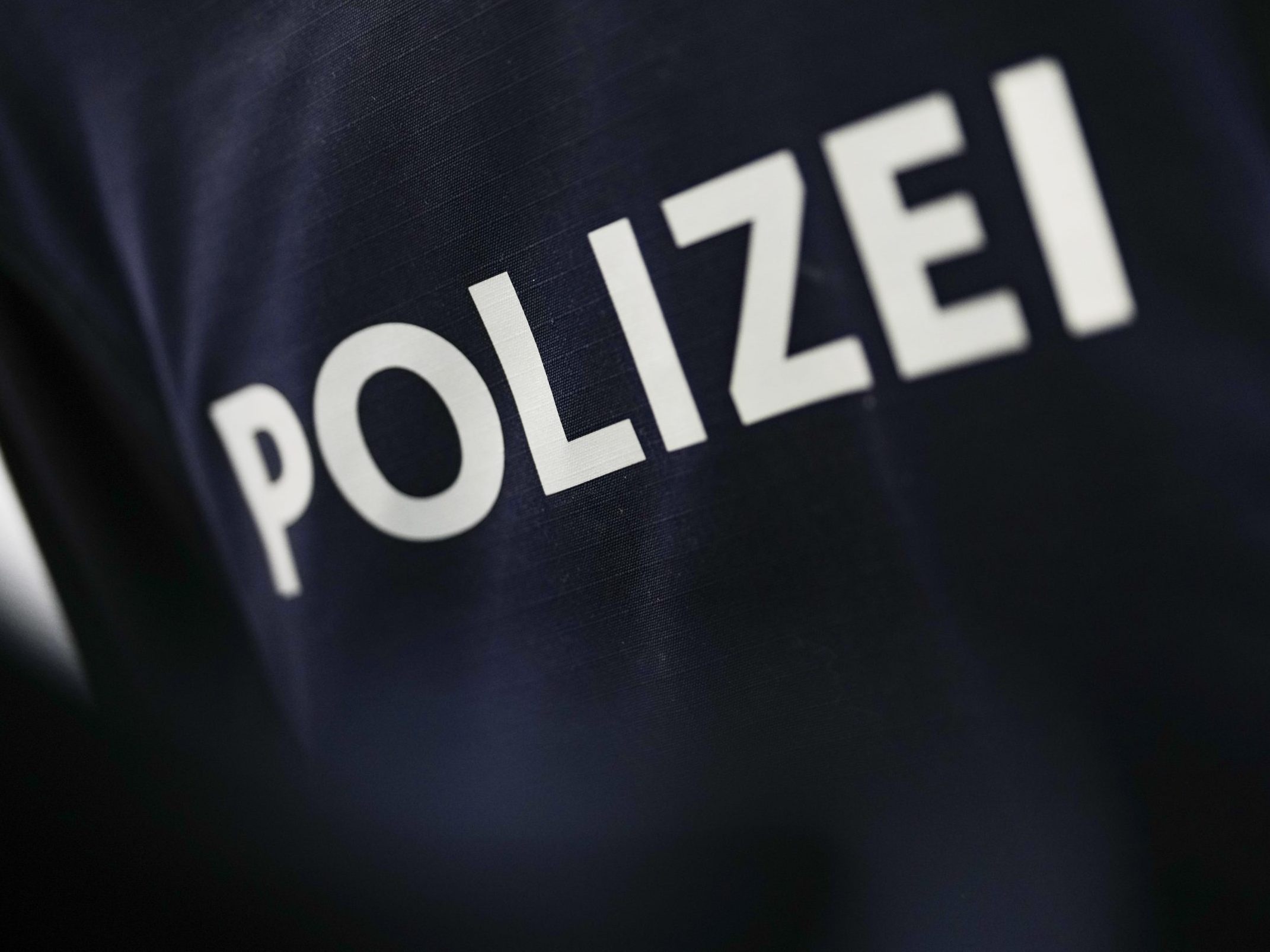 Parallel laufen die Ermittlungen in Österreich weiter.