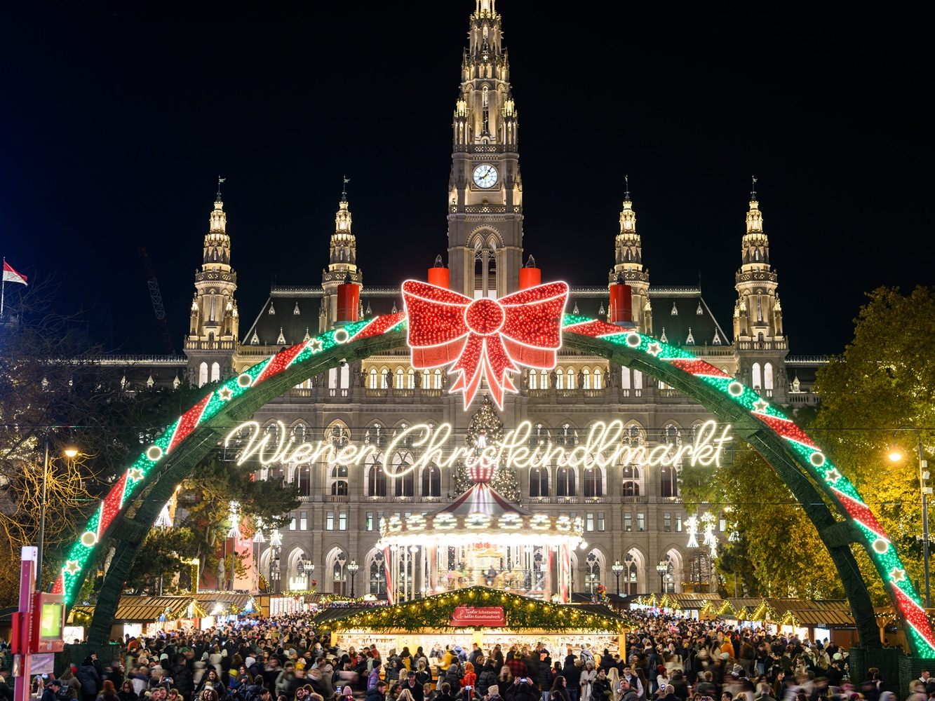 Der Christkindlmarkt am Wiener Rathausplatz am vergangenen Wochenende. Der Christkindlmarkt am Wiener Rathausplatz am vergangenen Wochenende.