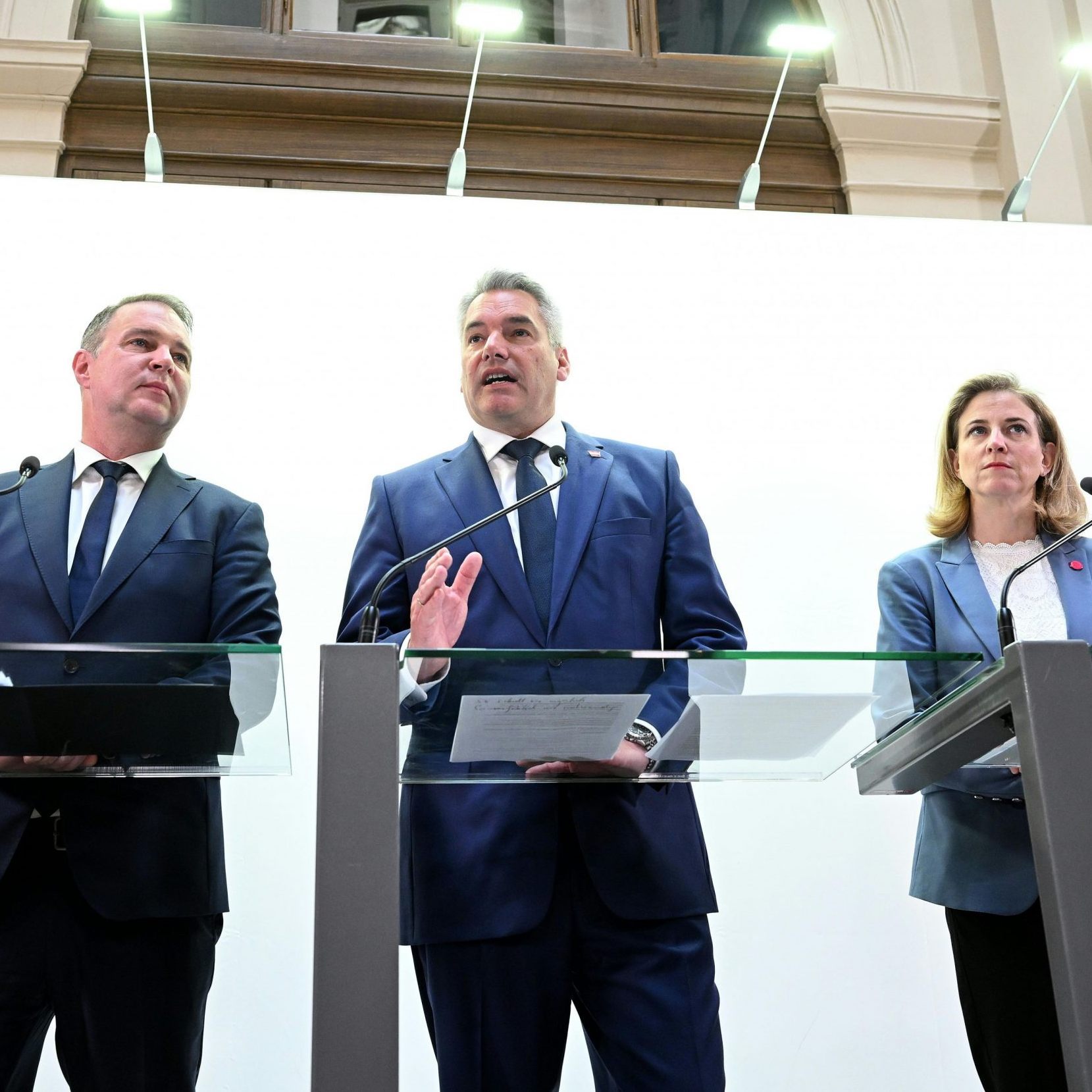 Werden sich Nehammer, Babler und Meinl-Reisinger einig?