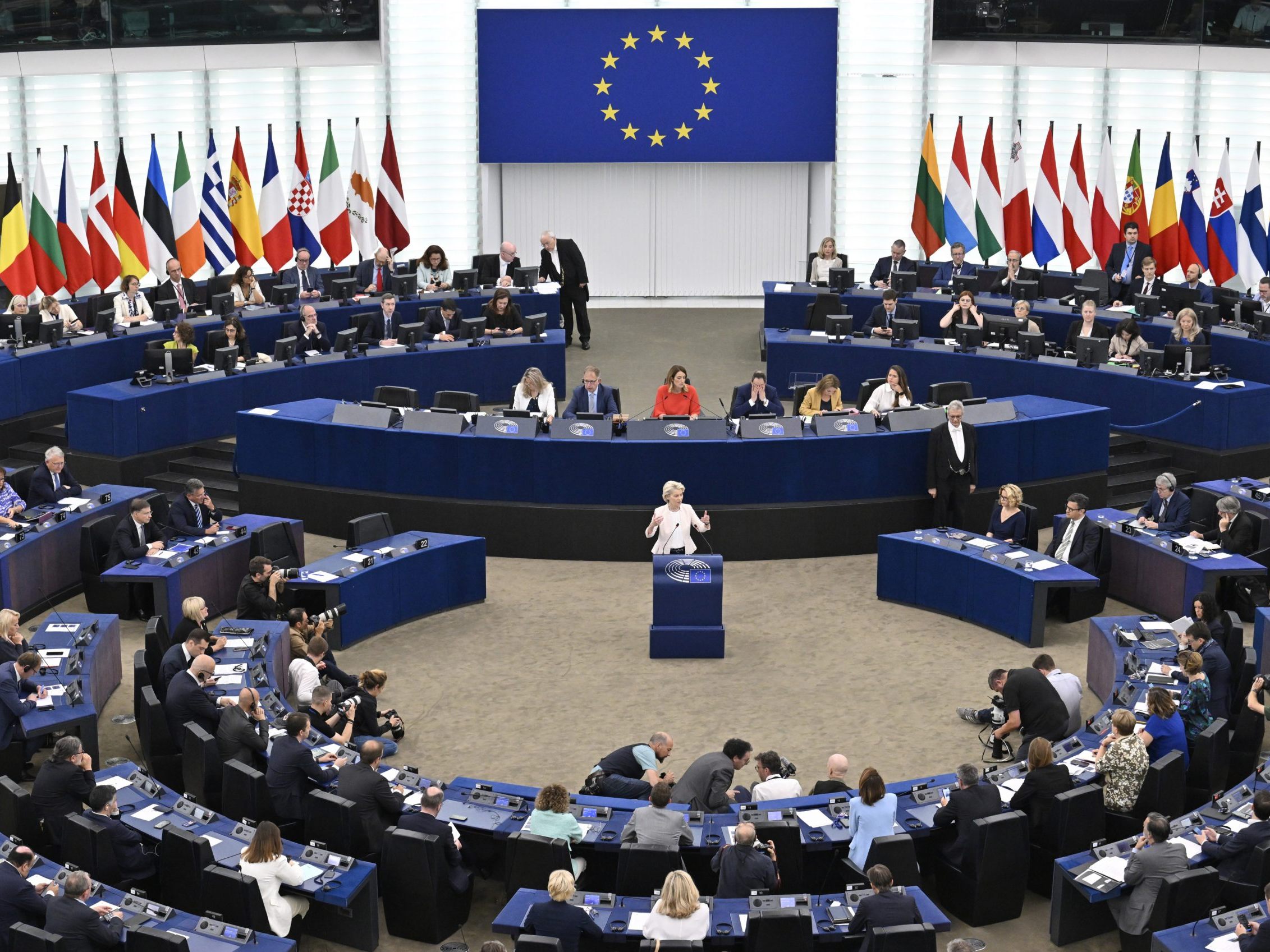 Für die Empfehlung zu rauchfreien Zonen im Freien gab es keine Einigung im EU-Parlament. Für die Empfehlung zu rauchfreien Zonen im Freien gab es keine Einigung im EU-Parlament.