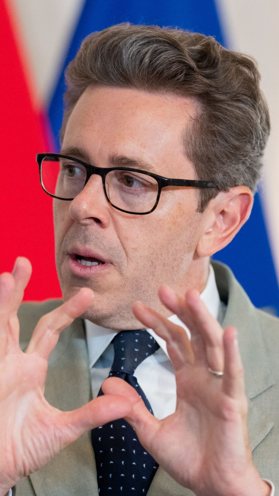 WKÖ-Präsident Mahrer sieht Österreichs Wirtschaft enorm unter Druck.