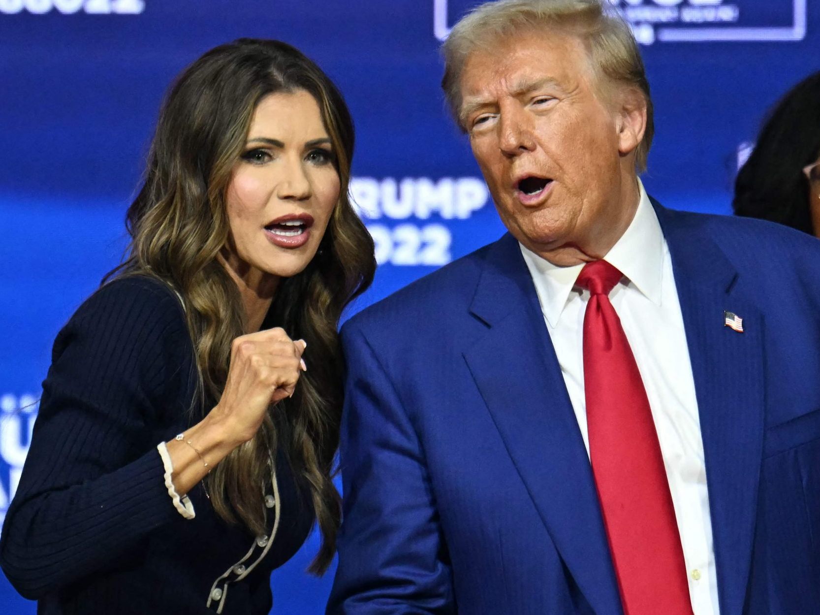 Die Trump-Unterstützerin Kristi Noem soll nach Informationen des TV-Senders CNN Heimatschutzministerin werden.