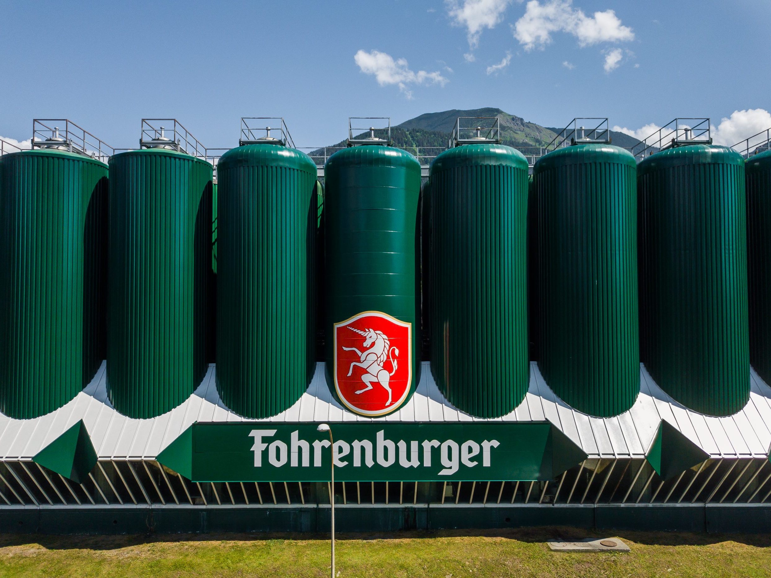 In einer Presseaussendung gibt Fohrenburger einen Anstieg der Bierpreise bekannt.