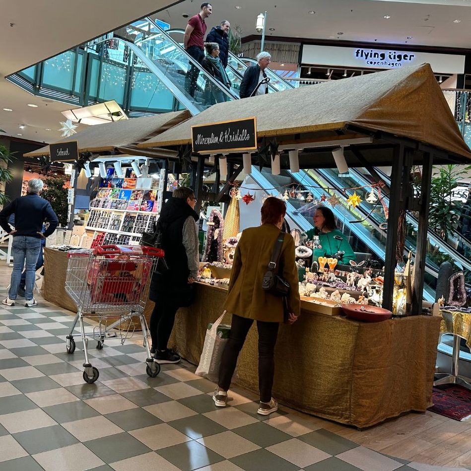 In der Vorweihnachtszeit gibt es im Messepark einiges zu sehen.