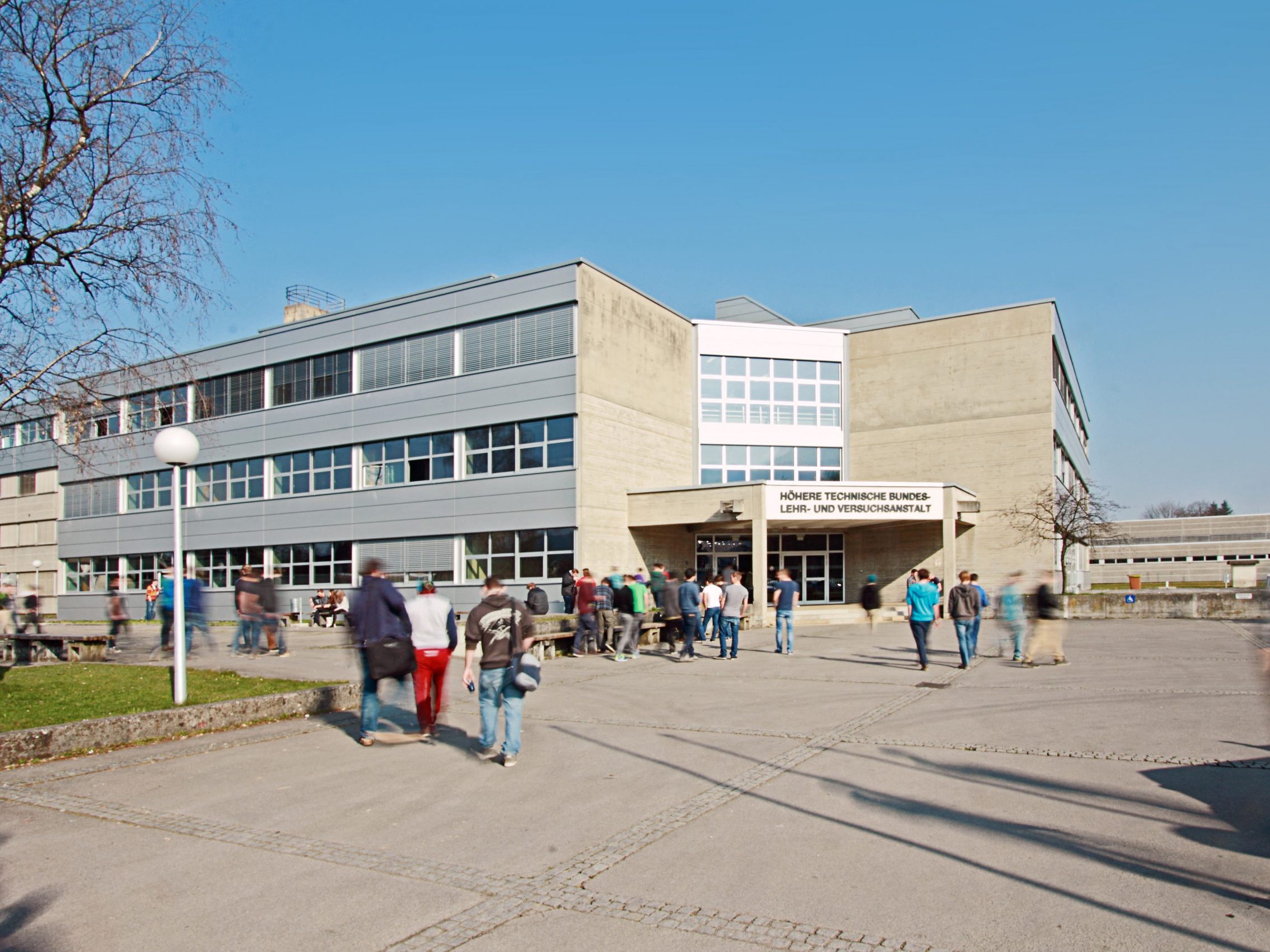 Die HTL Rankweil lädt zum Infotag am 16.11.2024.