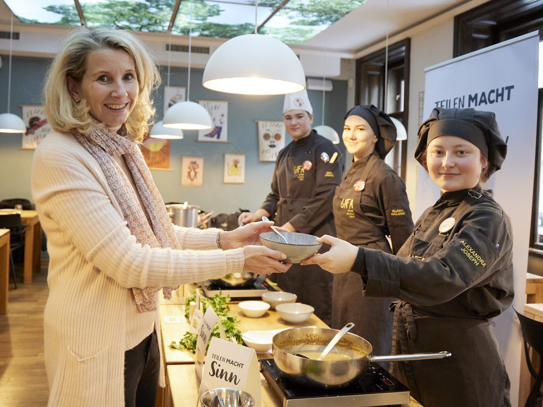 Am 1. November startet wieder die Winterspendenaktion Suppe mit Sinn.