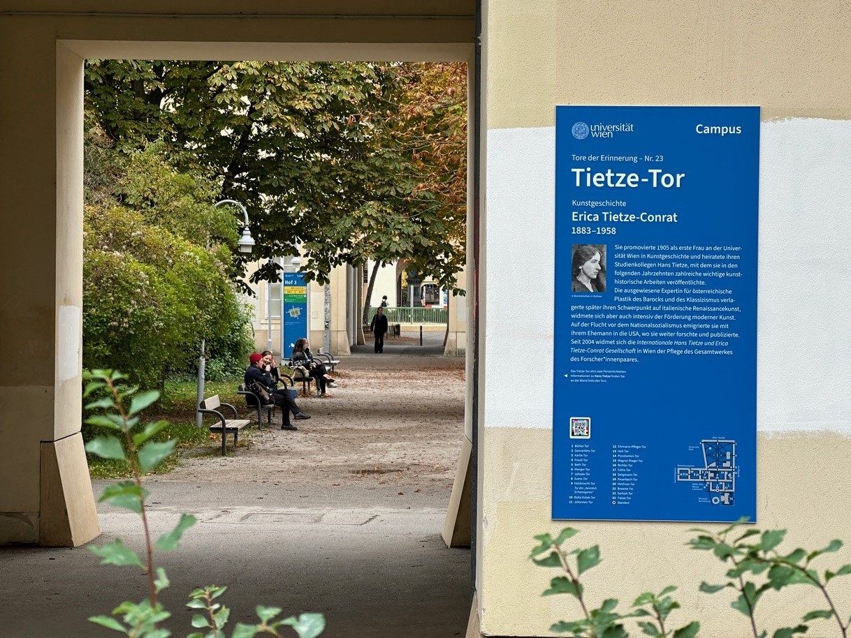 Die Namen der durch ein Tor Geehrten wurden von den damaligen Fakultäten ausgewählt.