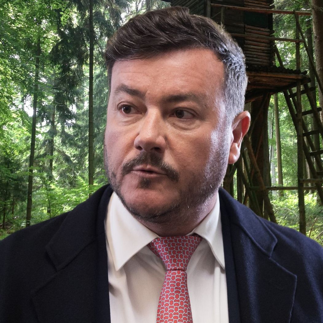 Privatpleitier profitiert von Privatstiftungen, die seiner Mutter zuzurechnen sein sollen.