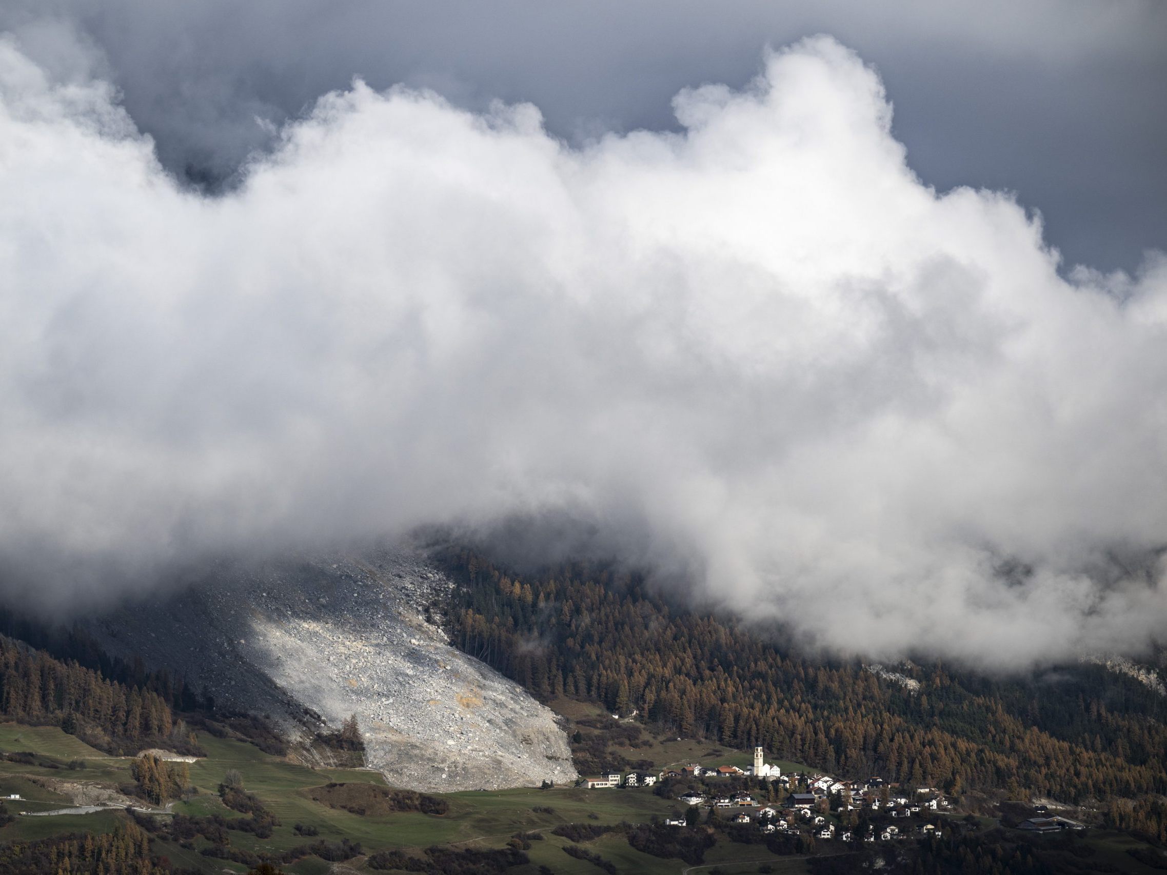 Brienz muss evakuiert werden.