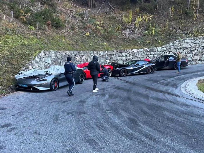 In den Tiroler Alpen ereignete sich der wohl teuerste Verkehrsunfall des Jahres.