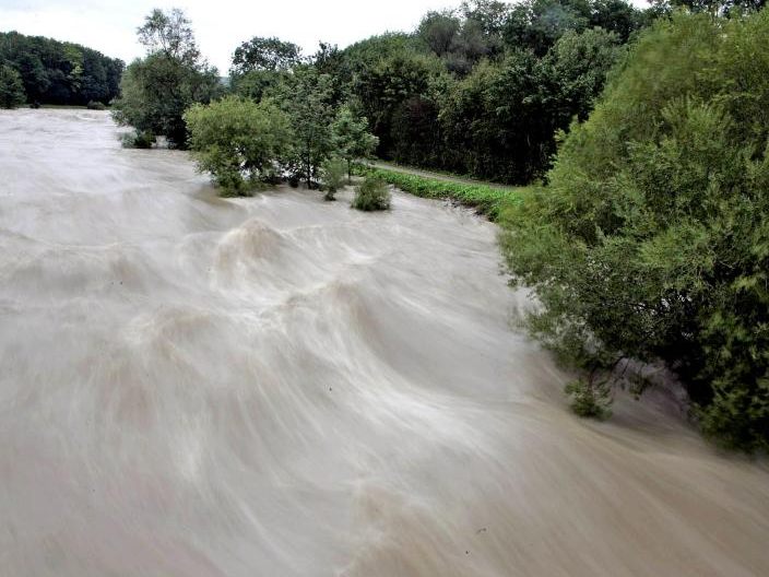 Das Land Niederösterreich baut den Hochwasserschutz rascher aus.