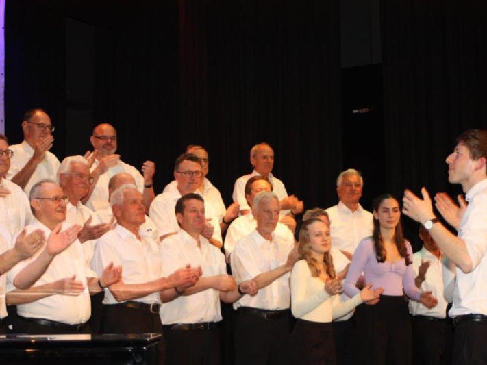 Perfekter Abschluss zum Jubiläum für den Männergesangsverein Rankweil in der Basilika. Perfekter Abschluss zum Jubiläum für den Männergesangsverein Rankweil in der Basilika.