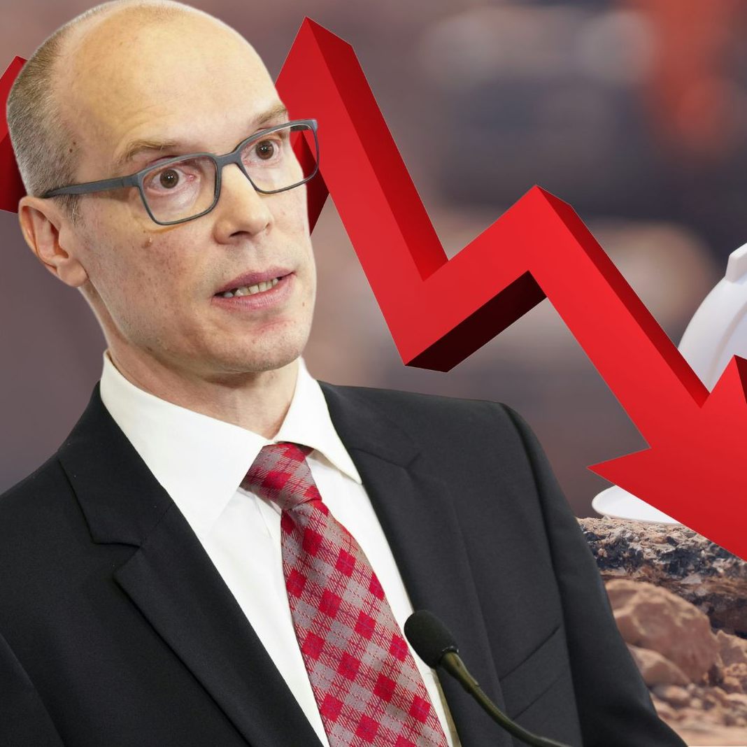 Haushalte pessimistisch und halten sich mit Ausgaben zurück