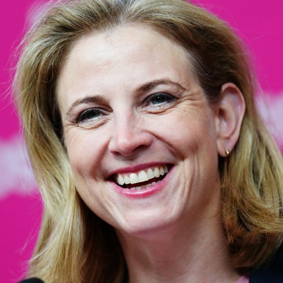 Montagvormittag: Sechs-Augen-Gespräch zwischen Parteichefs von ÖVP, SPÖ und NEOS.