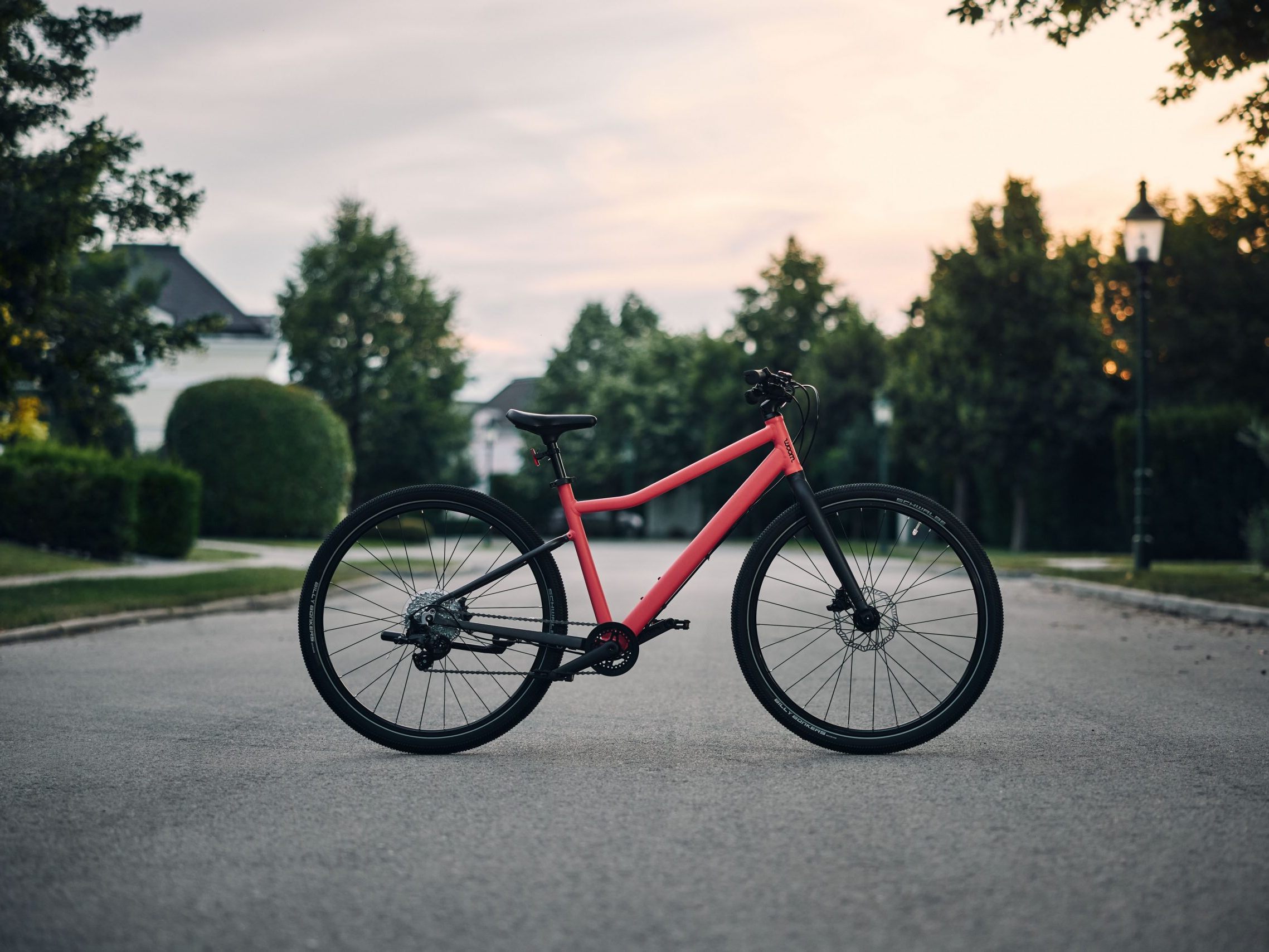 Am 6. Dezember gibt es im Adventkalender von VIENNA.at ein woom EXPLORE bike zu gewinnen.