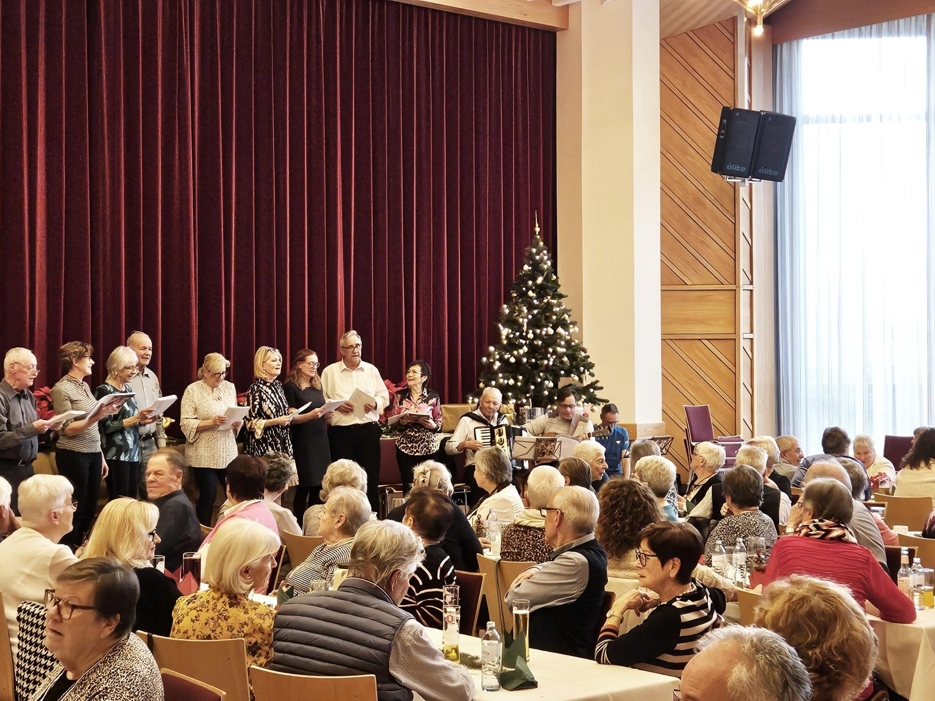 Nikolaus