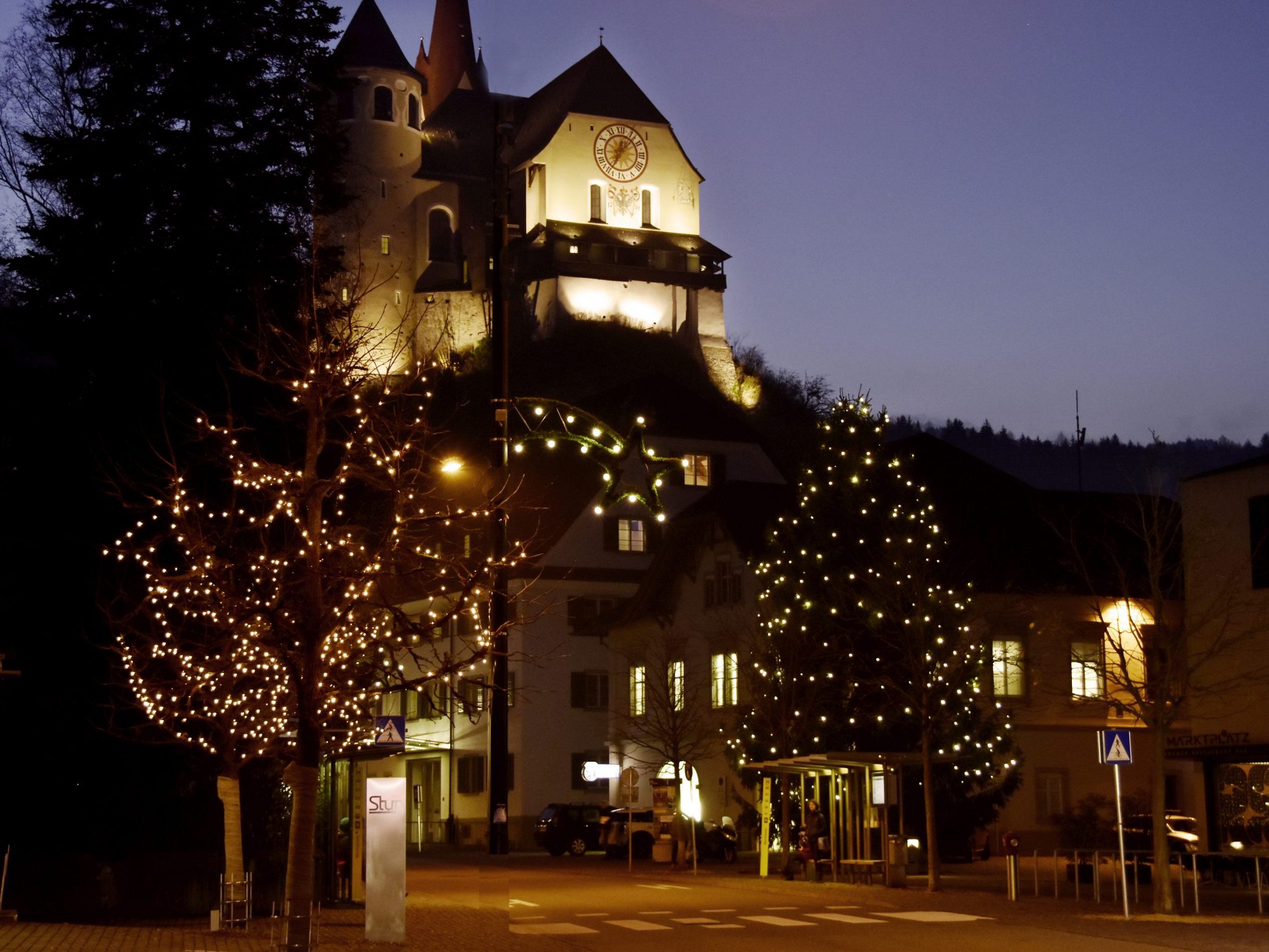 Weihnachtsbeleuchtung in Rankweil.