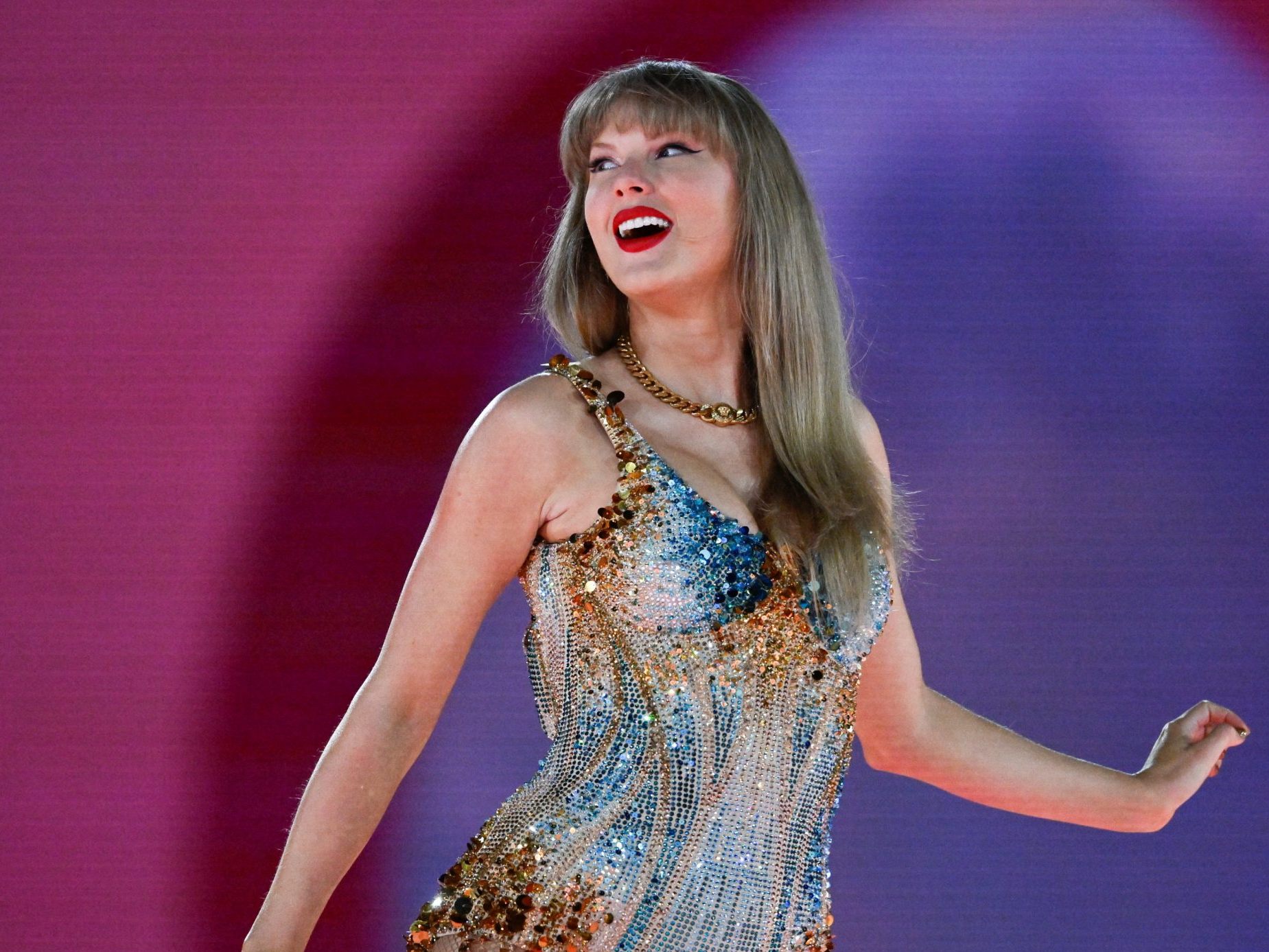 Taylor Swift beendet nach über eineinhalb Jahren ihre "Eras Tour". Taylor Swift beendet nach über eineinhalb Jahren ihre "Eras Tour".