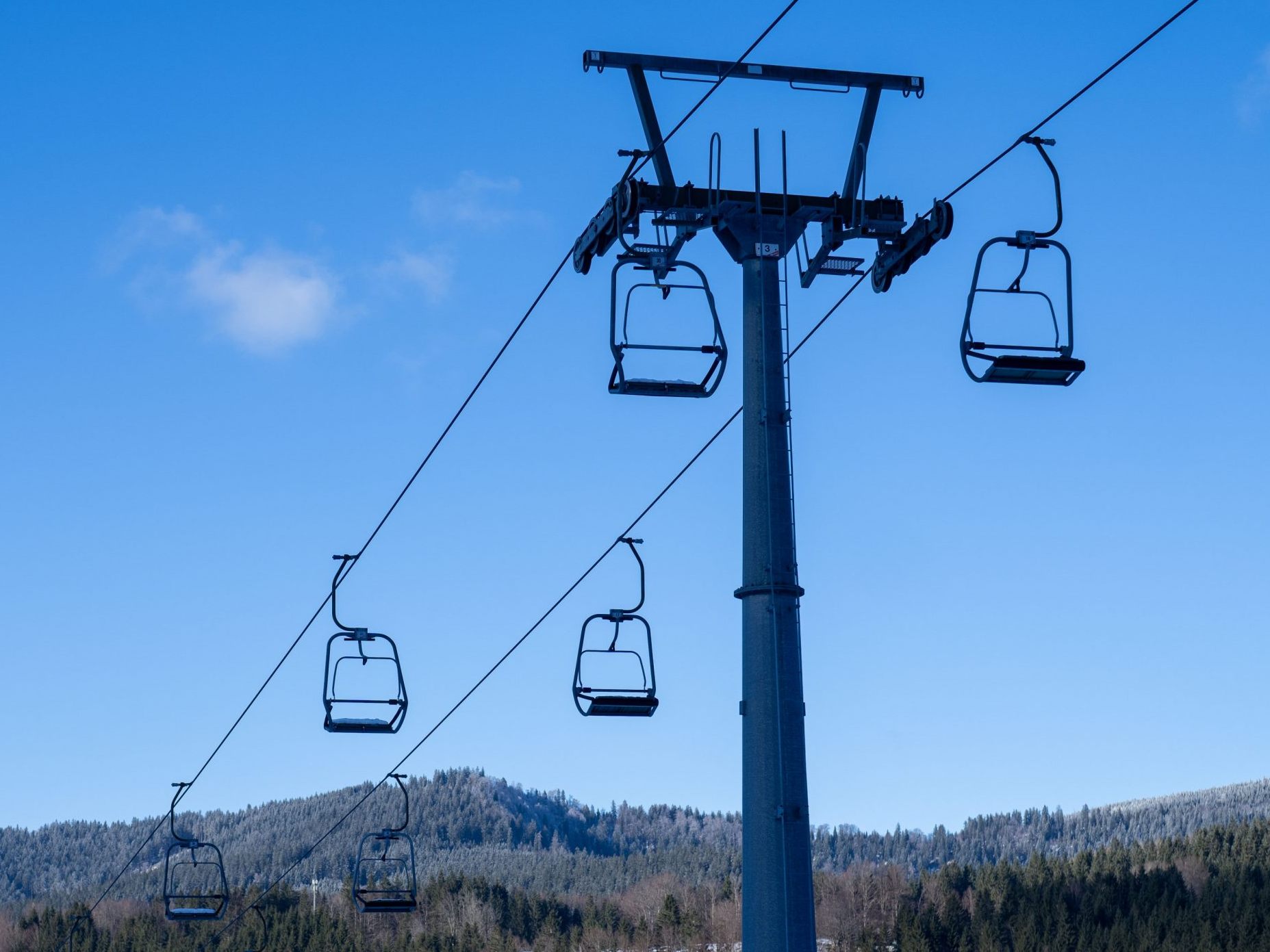 Die Skigebiete Lackenhof und Mönichkirchen in NÖ starten mit Teilbetrieb.
