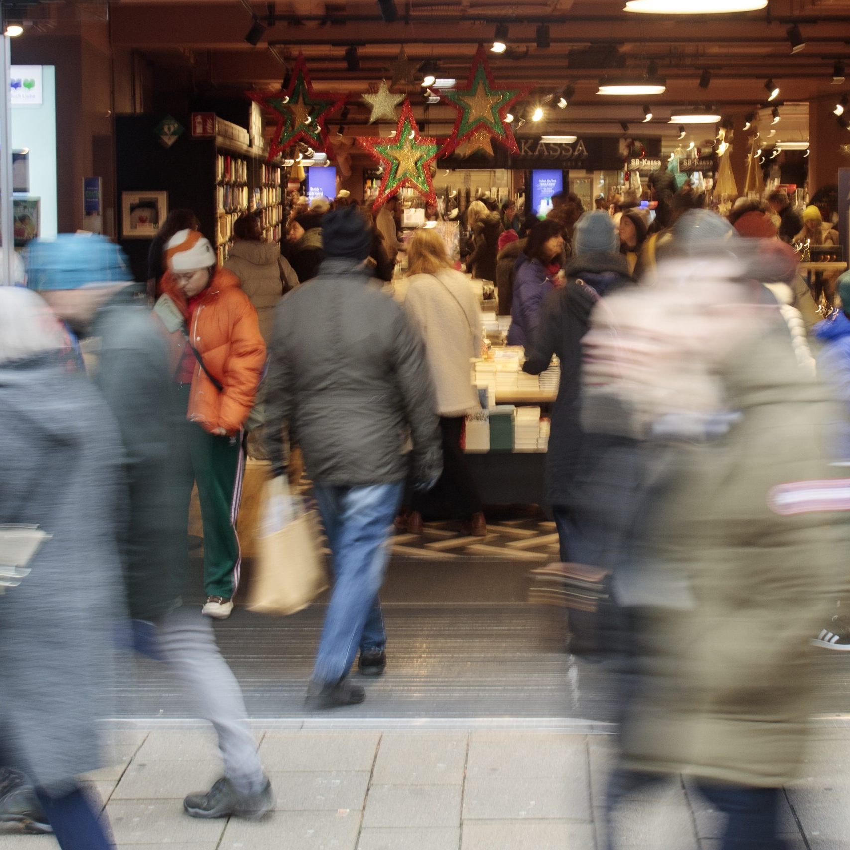 Der Handel zeigt sich mit dem ersten Adventsamstag zufrieden.