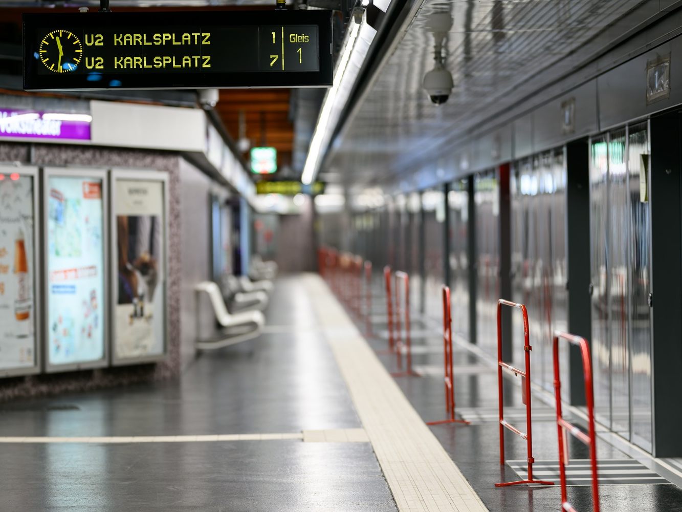 Freitag hat Ende von U2-Teilsperre im Gepäck. Bahnsteigtüren sind ein Novum im Wiener U-Bahn-Netz.