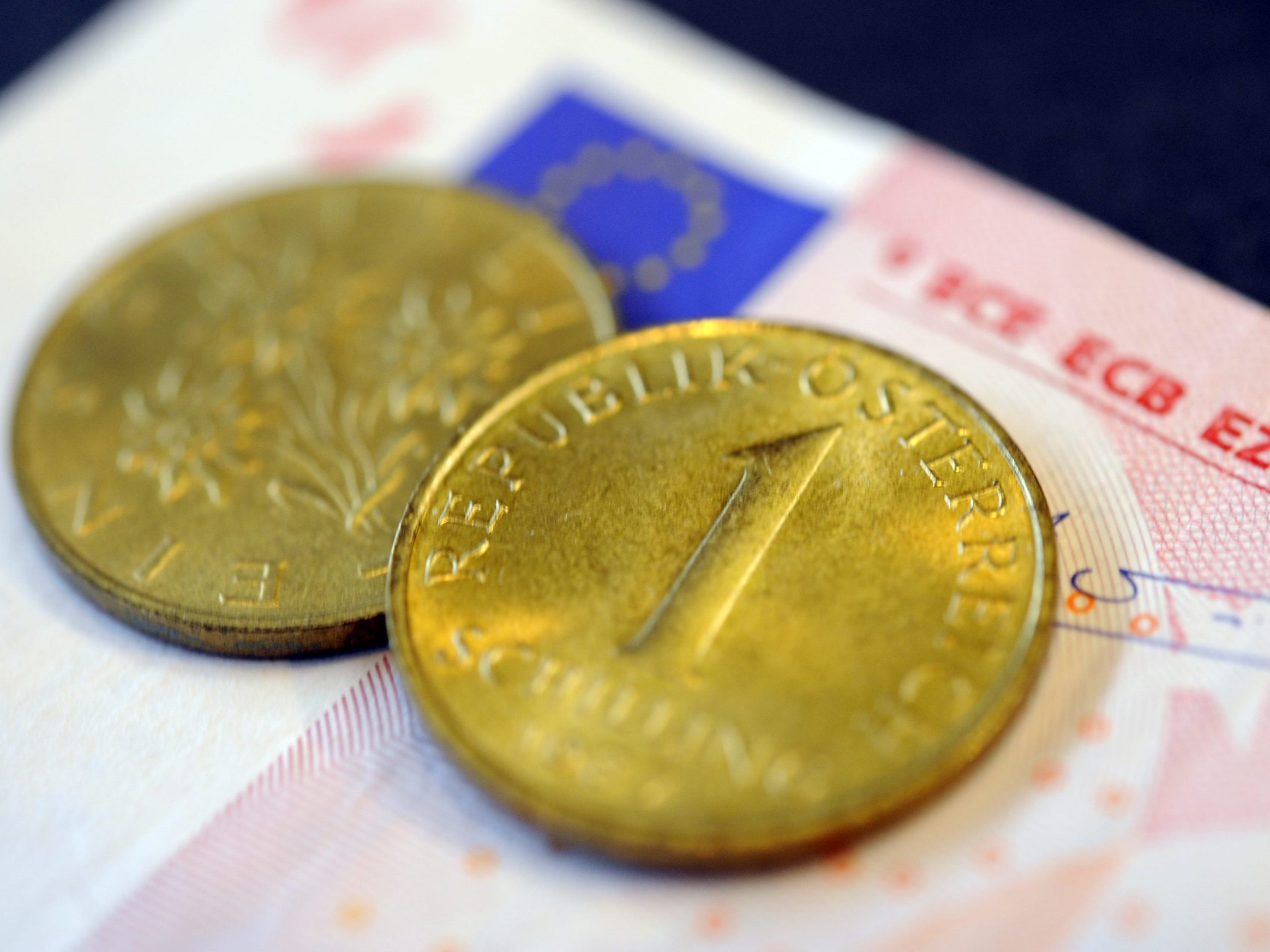 Noch immer sind fast 7 Milliarden Schilling im Umlauf.