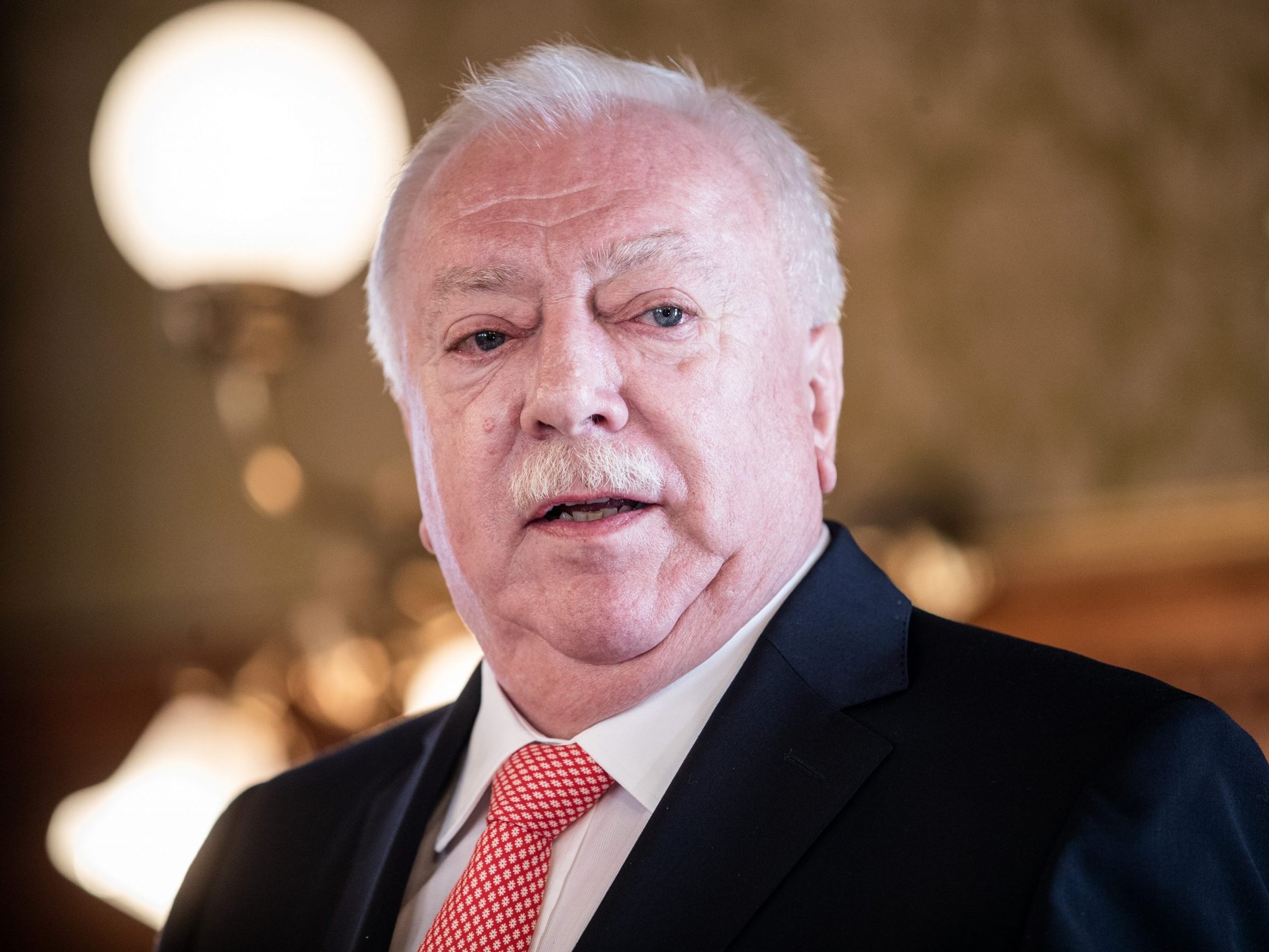 Michael Häupl ist an Parkinson erkrankt. Michael Häupl ist an Parkinson erkrankt.
