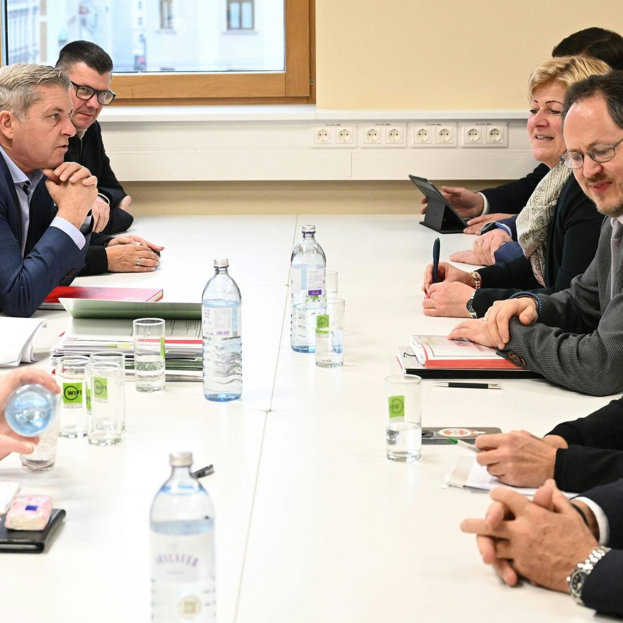 Handels-KV-Einigung für die kommenden Jahre.