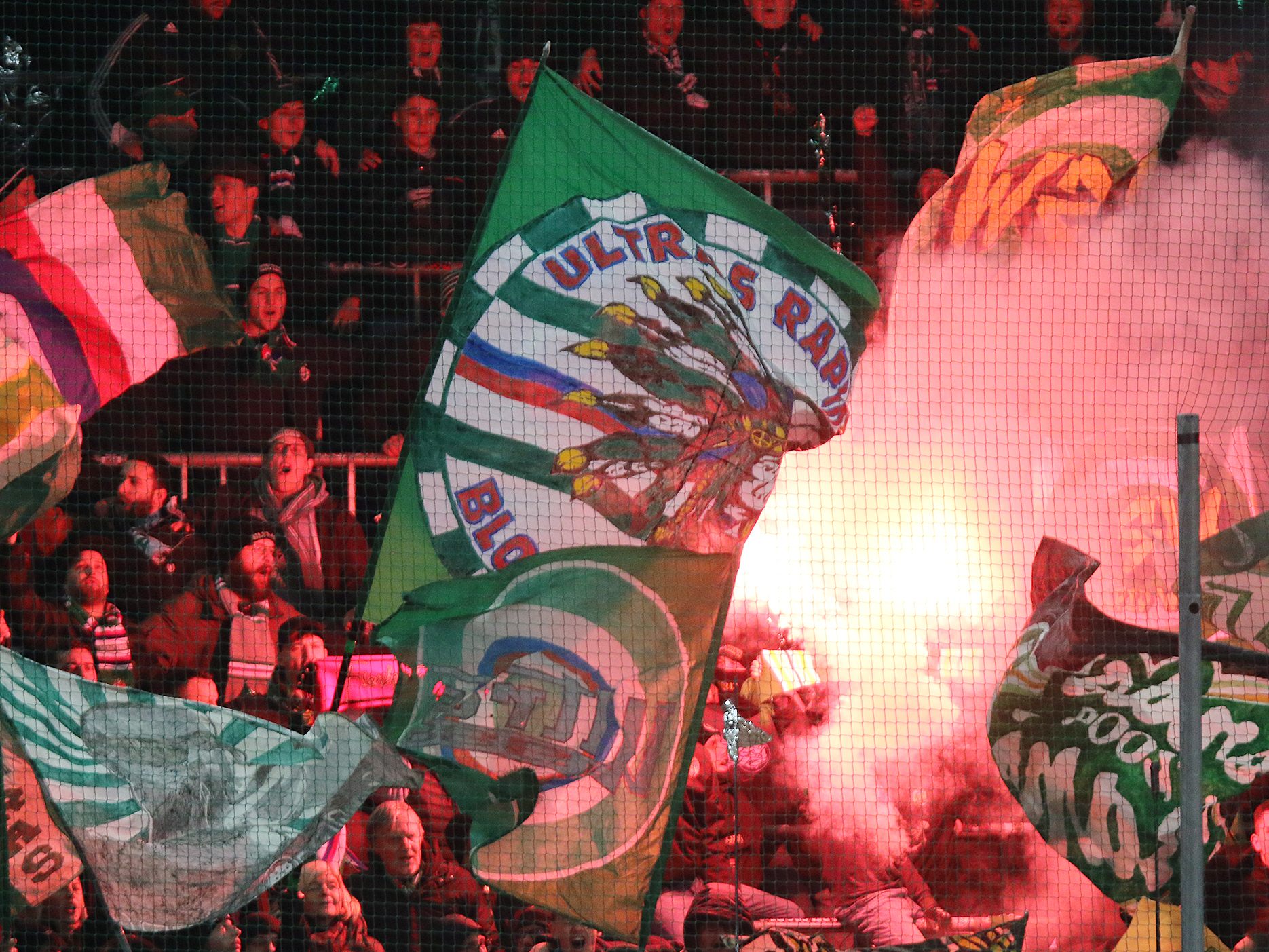 Die Rapid-Fans wollen gegen Kopenhagen jubeln. Die Rapid-Fans wollen gegen Kopenhagen jubeln.