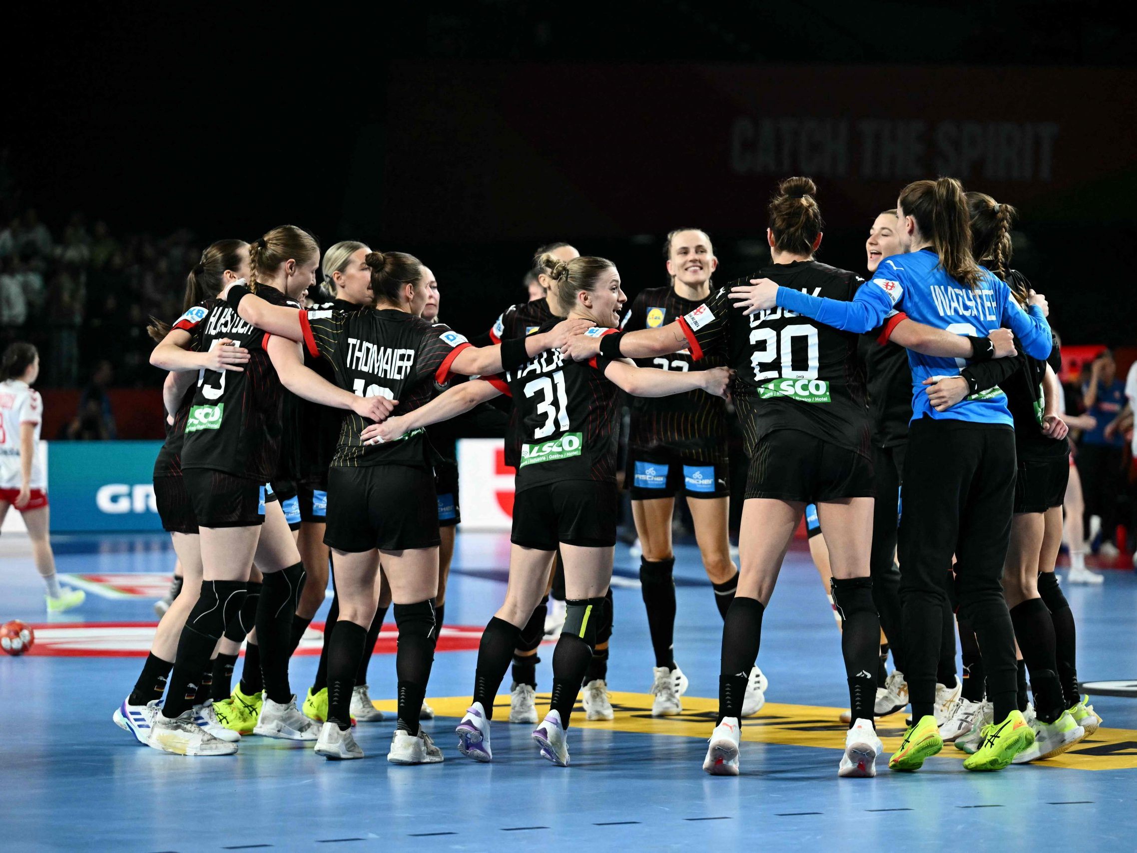 Deutschland schlug in Wien bei der Handball-EM die Schweiz. Deutschland schlug in Wien bei der Handball-EM die Schweiz.