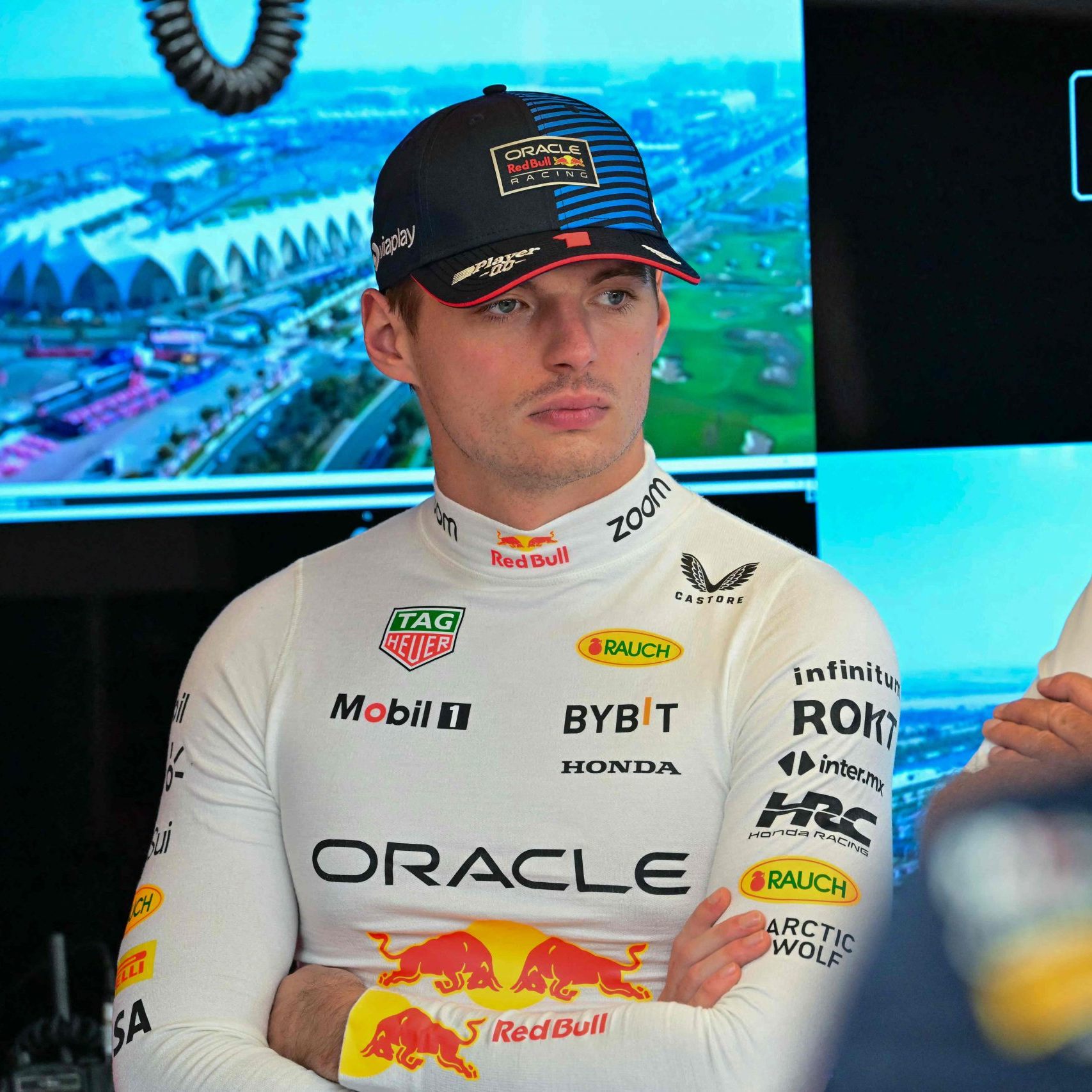 Red Bull hat den Nachfolger von Sergio Perez bekannt gegeben und mit seiner überraschenden Wahl für Diskussionen in der Formel 1 gesorgt.