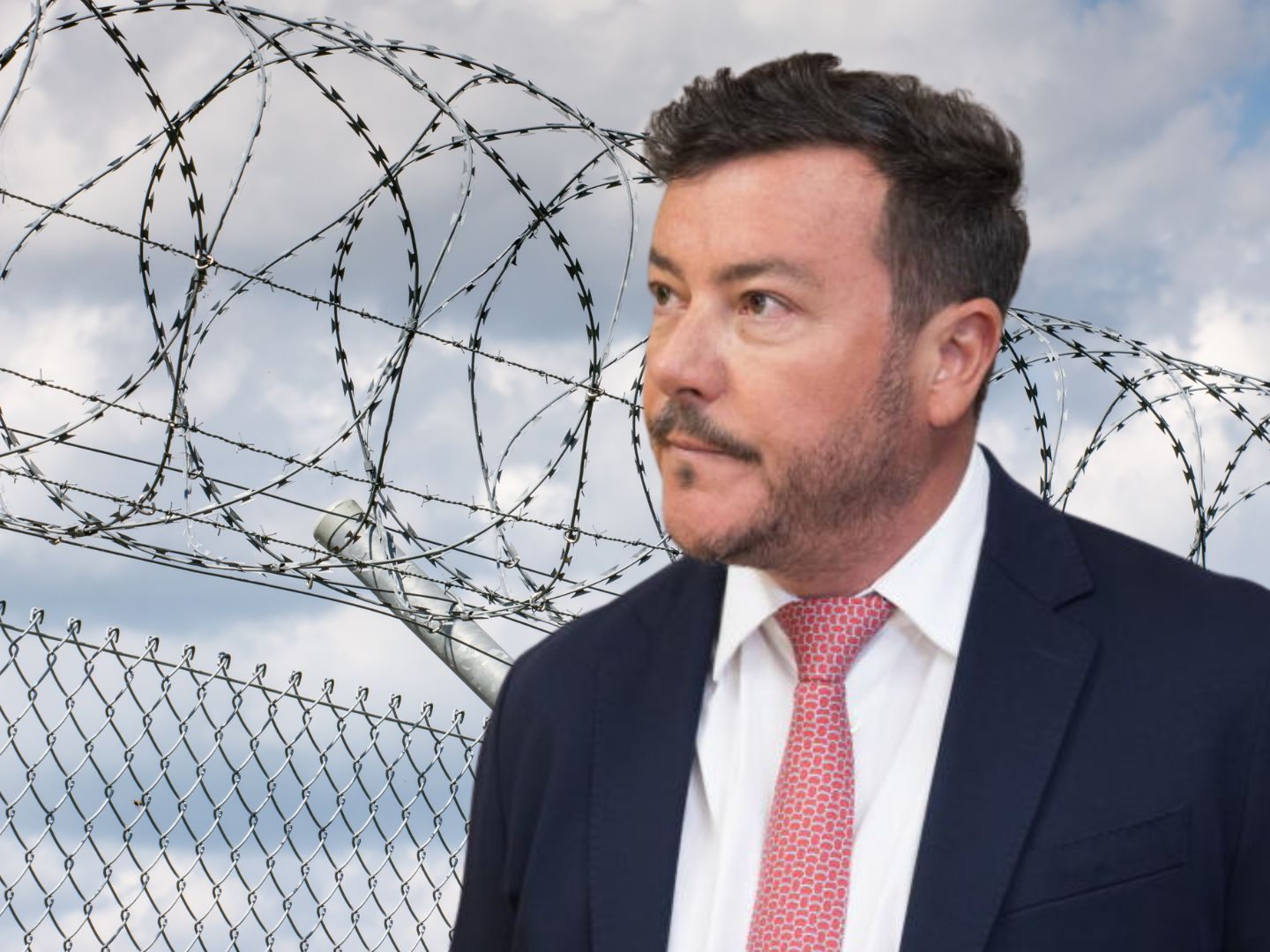 In Italien wurde Haftbefehl gegen Benko erlassen.
