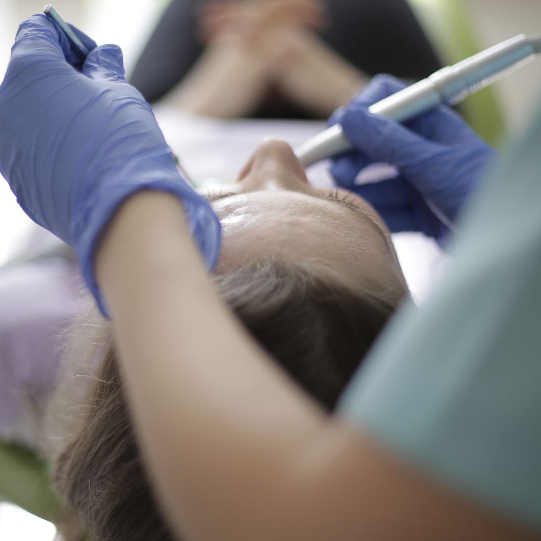 Die ÖGK bietet nach der Weigerung der Kammer Ärzten nun Einzelverträge an.