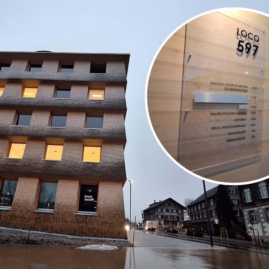 Warum wurden zwei Schriftzüge beim Posthus abgeklebt?