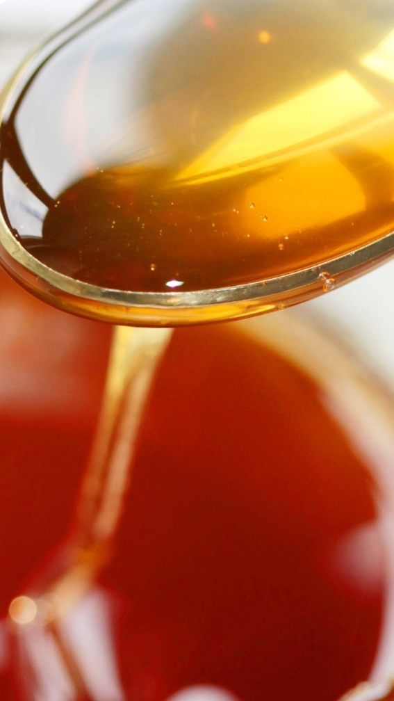 In drei von vier Honiggläsern aus österreichischen Supermärkten steckt Zuckersirup.