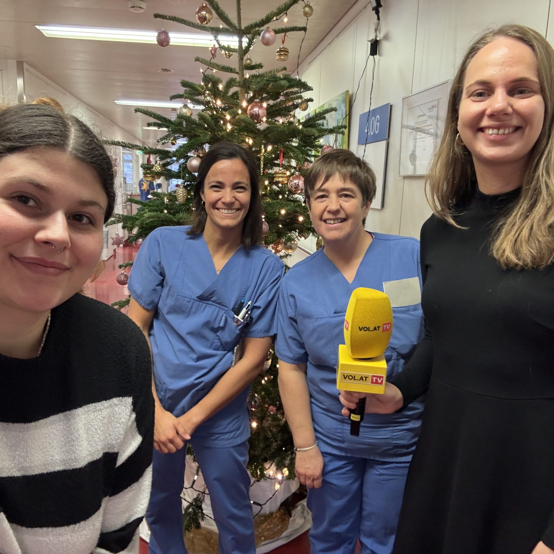 Helden an Weihnachten: Das Pflegepersonal ist auch an den Feiertagen im Einsatz. VOL.AT hat sie besucht.