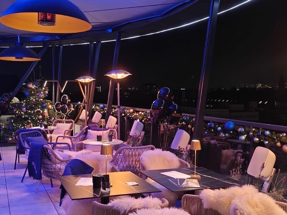 Silvester in der Lamee Rooftop Bar in Wien. Silvester in der Lamee Rooftop Bar in Wien.