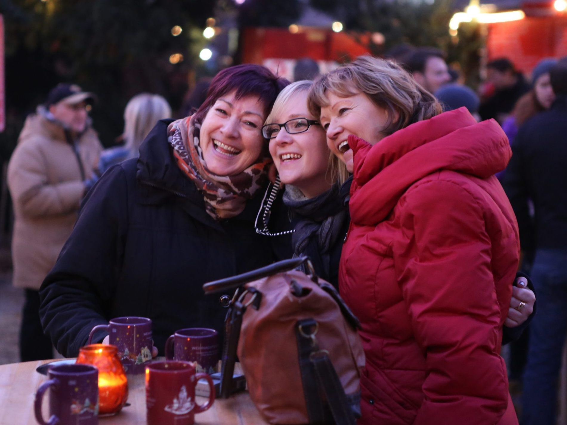 Beliebte Wiener Weihnachtsmärkte laden zu Weihnachten und Silvester auf einen letzten Glühwein.