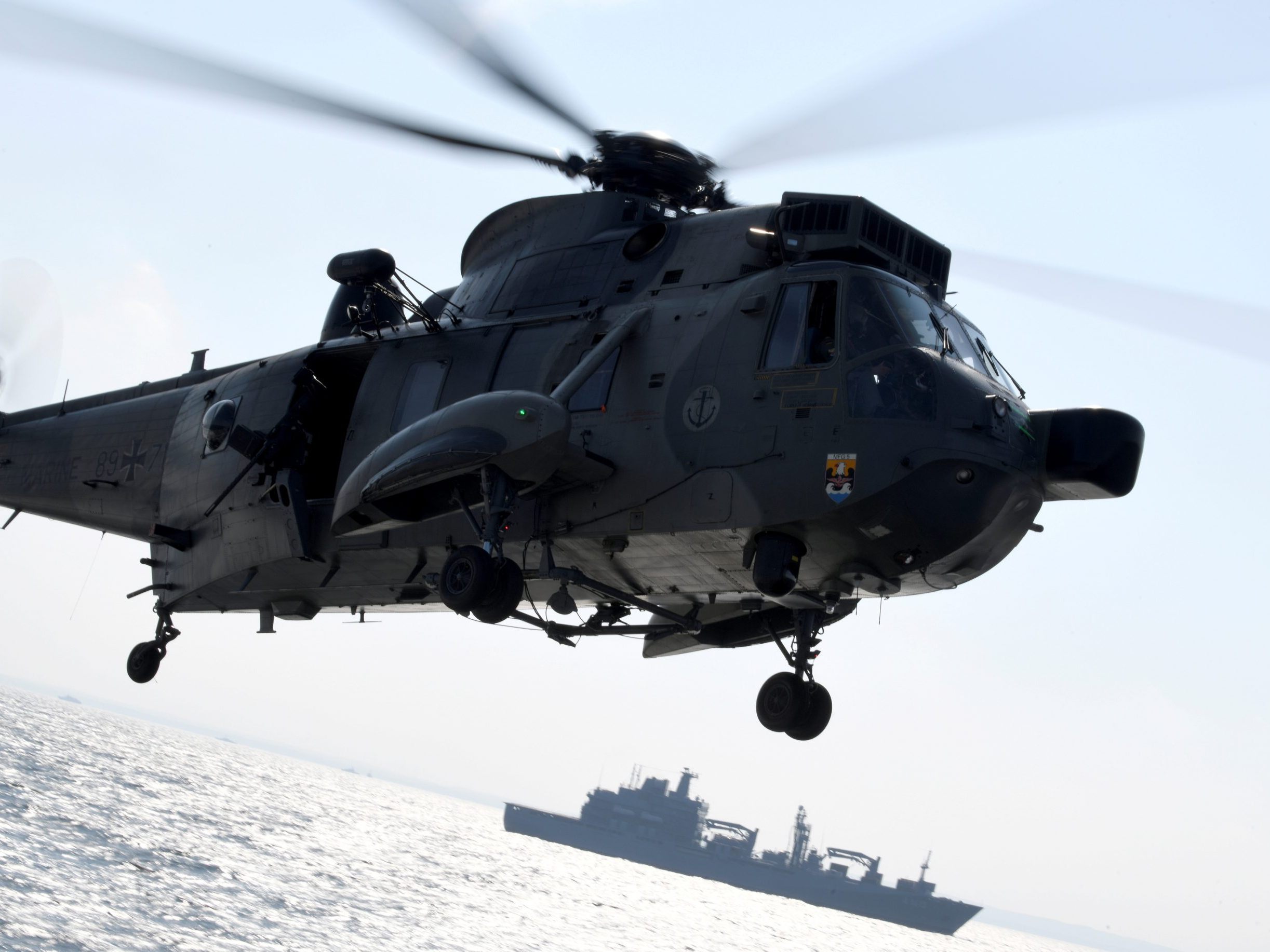 Ein "Sea King"-Helikopter der Deutschen Marine im Einsatz. (Symbolbild) Ein "Sea King"-Helikopter der Deutschen Marine im Einsatz. (Symbolbild)