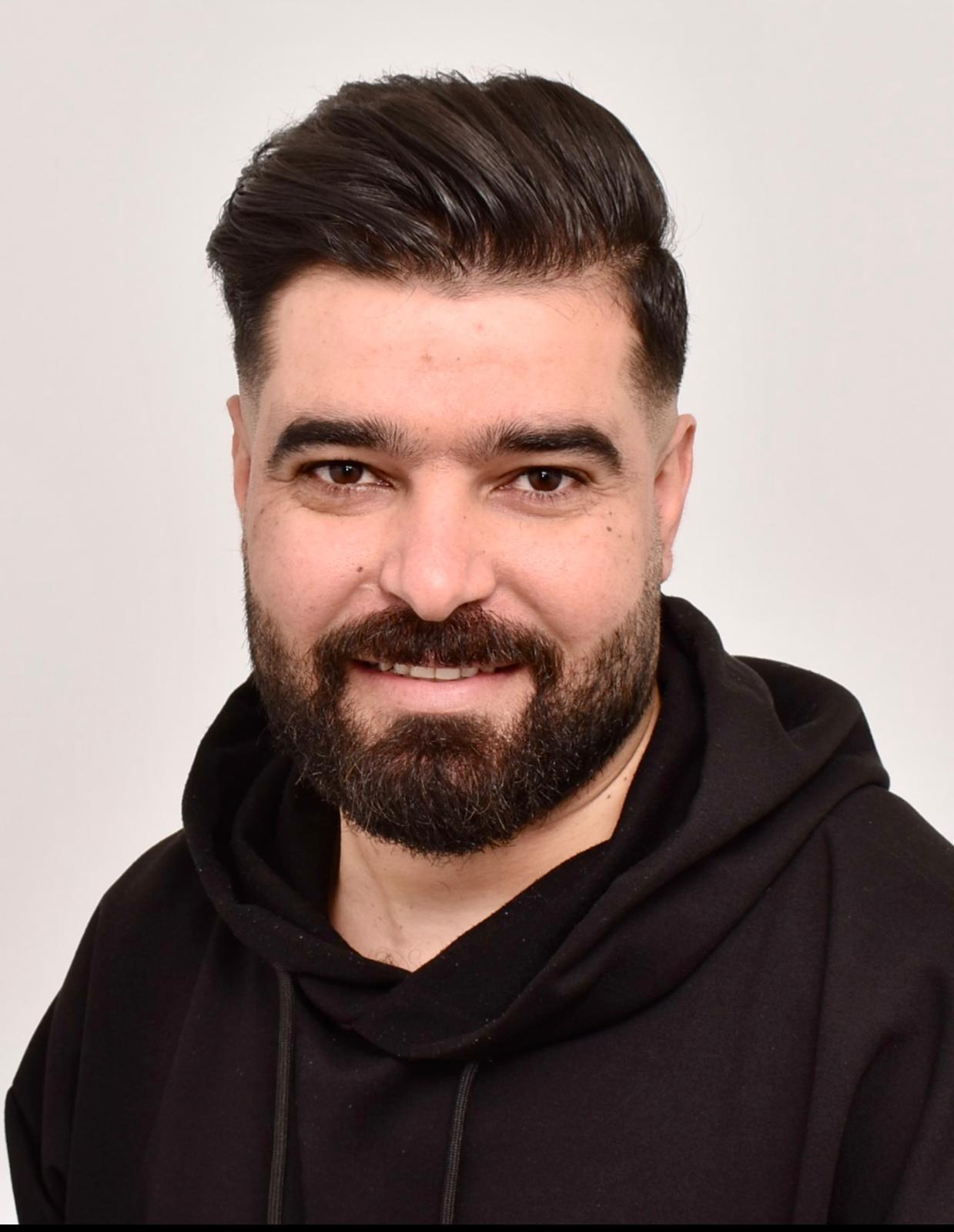 Hussain Abbas lebt seit 2015 in Österreich, da er vom Assad-Regime geflüchtet ist. Hussain Abbas lebt seit 2015 in Österreich, da er vom Assad-Regime geflüchtet ist.