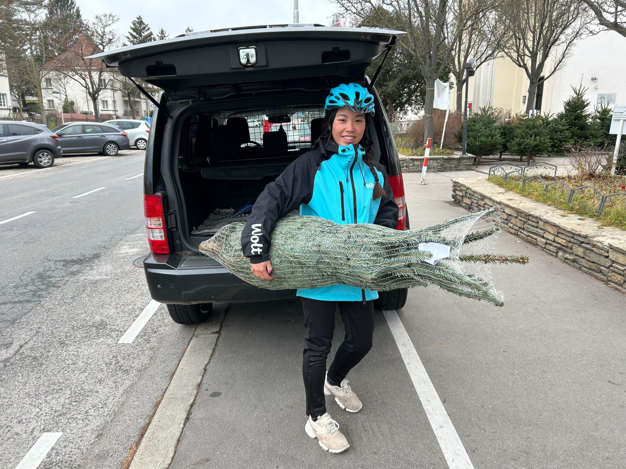 Christbaum-Lieferung ganz einfach mit Wolt. Christbaum-Lieferung ganz einfach mit Wolt.